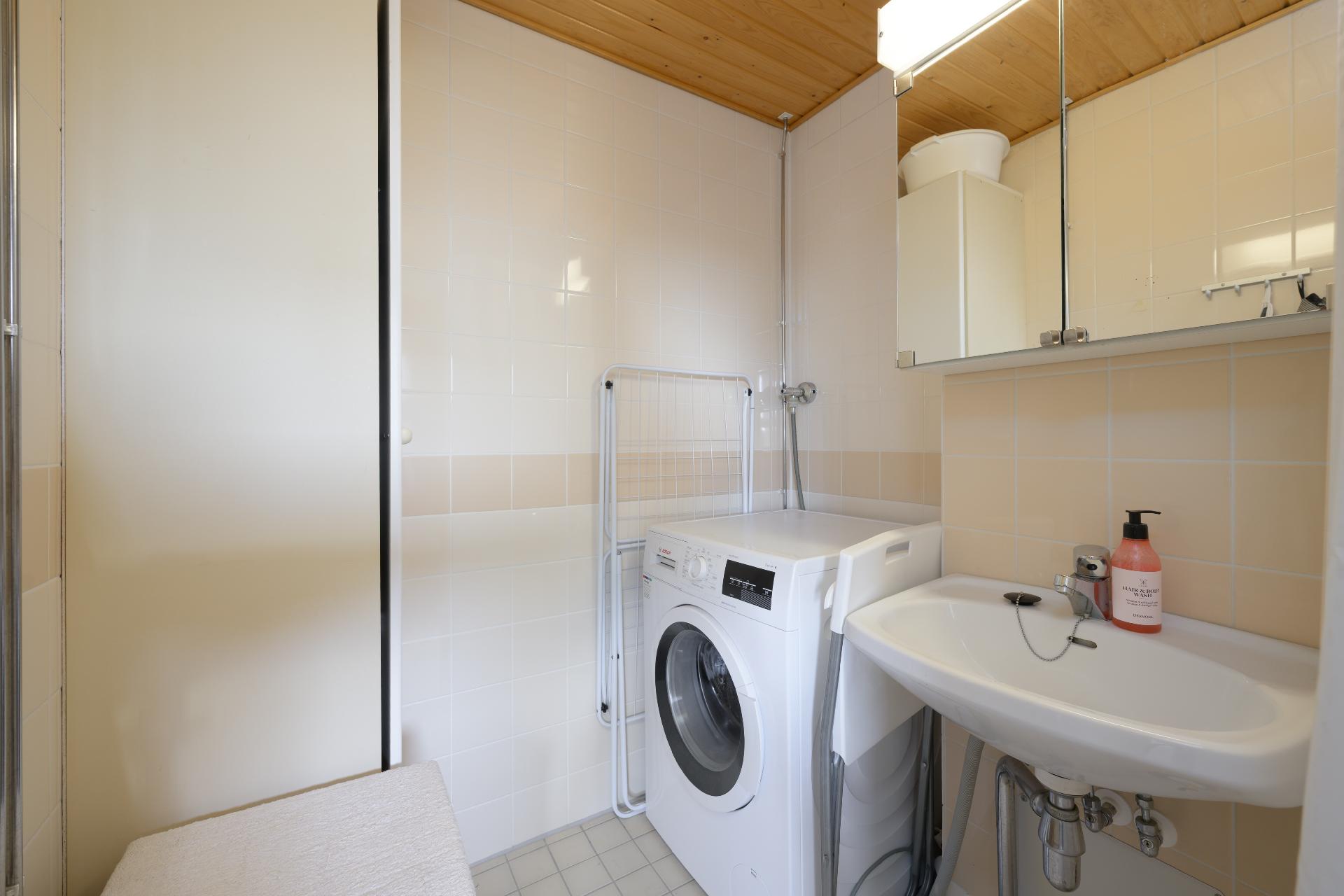 Antturintie 9, Kirkonkylä, Nurmijärvi