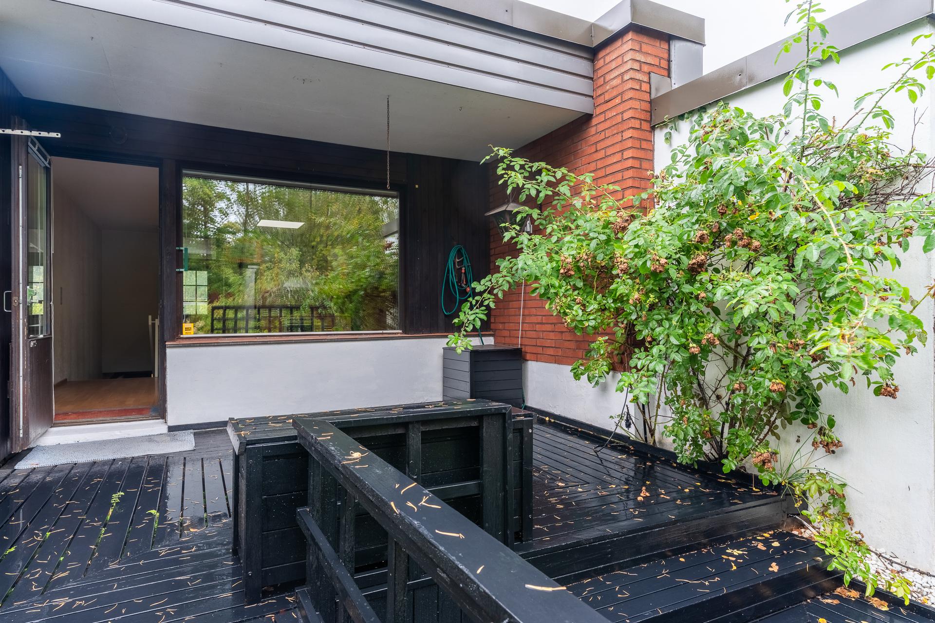 Humiseva 1, Viherlaakso, Espoo