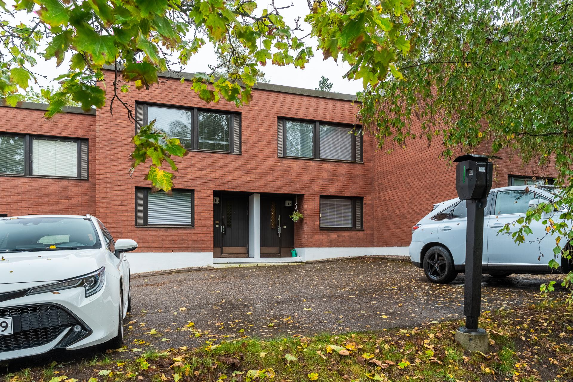 Humiseva 1, Viherlaakso, Espoo