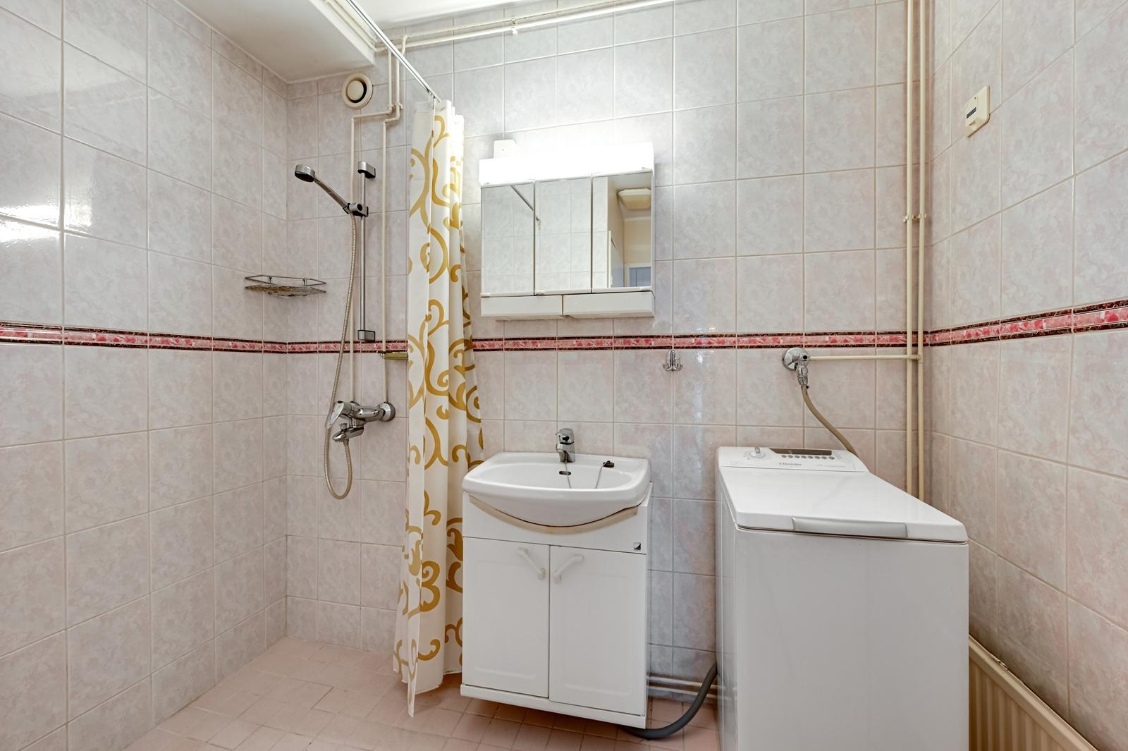 Kartanontie 21, Pöytäalho, Järvenpää