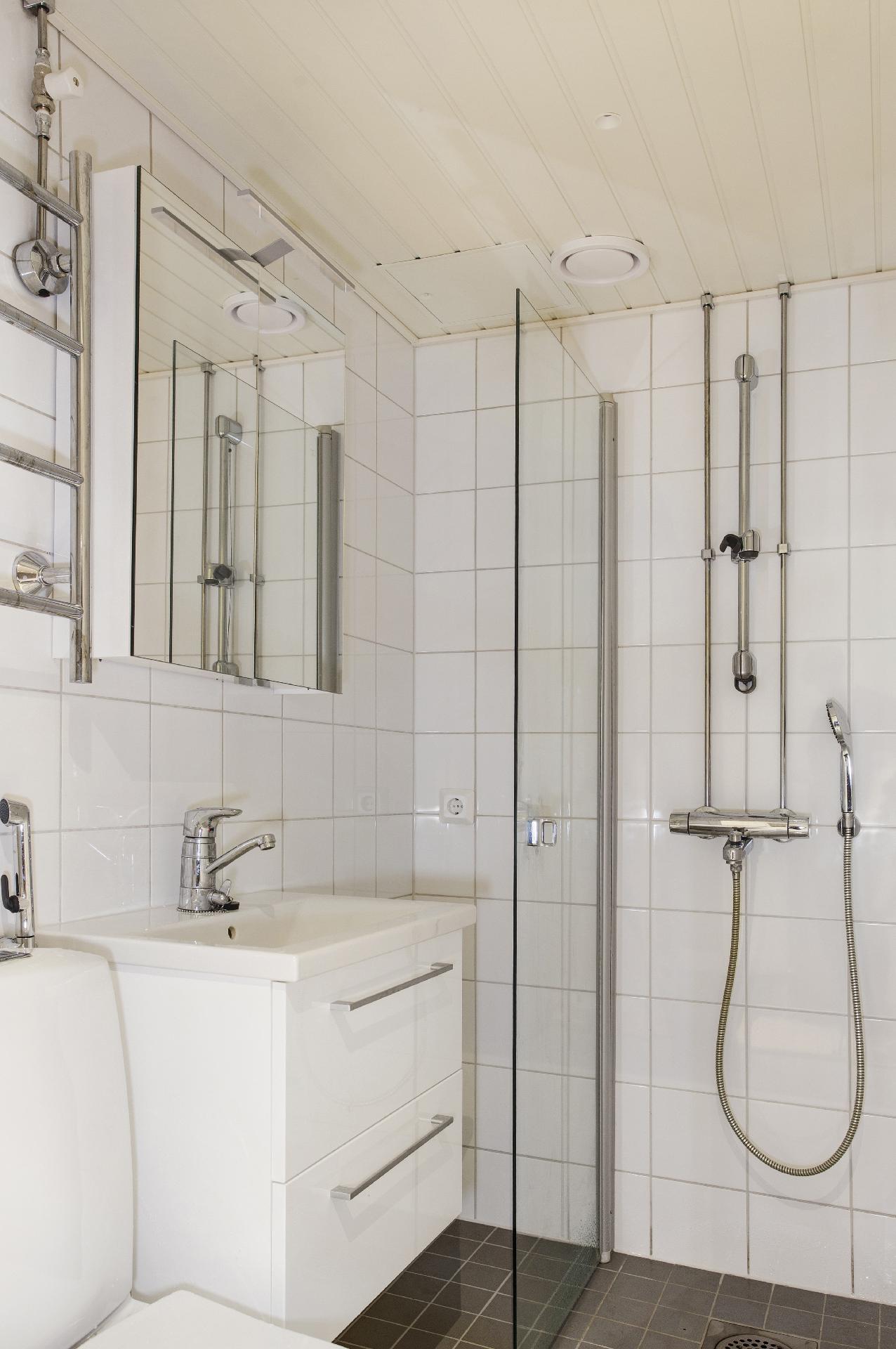 Lokkisaarentie 11, Vuosaari, Helsinki