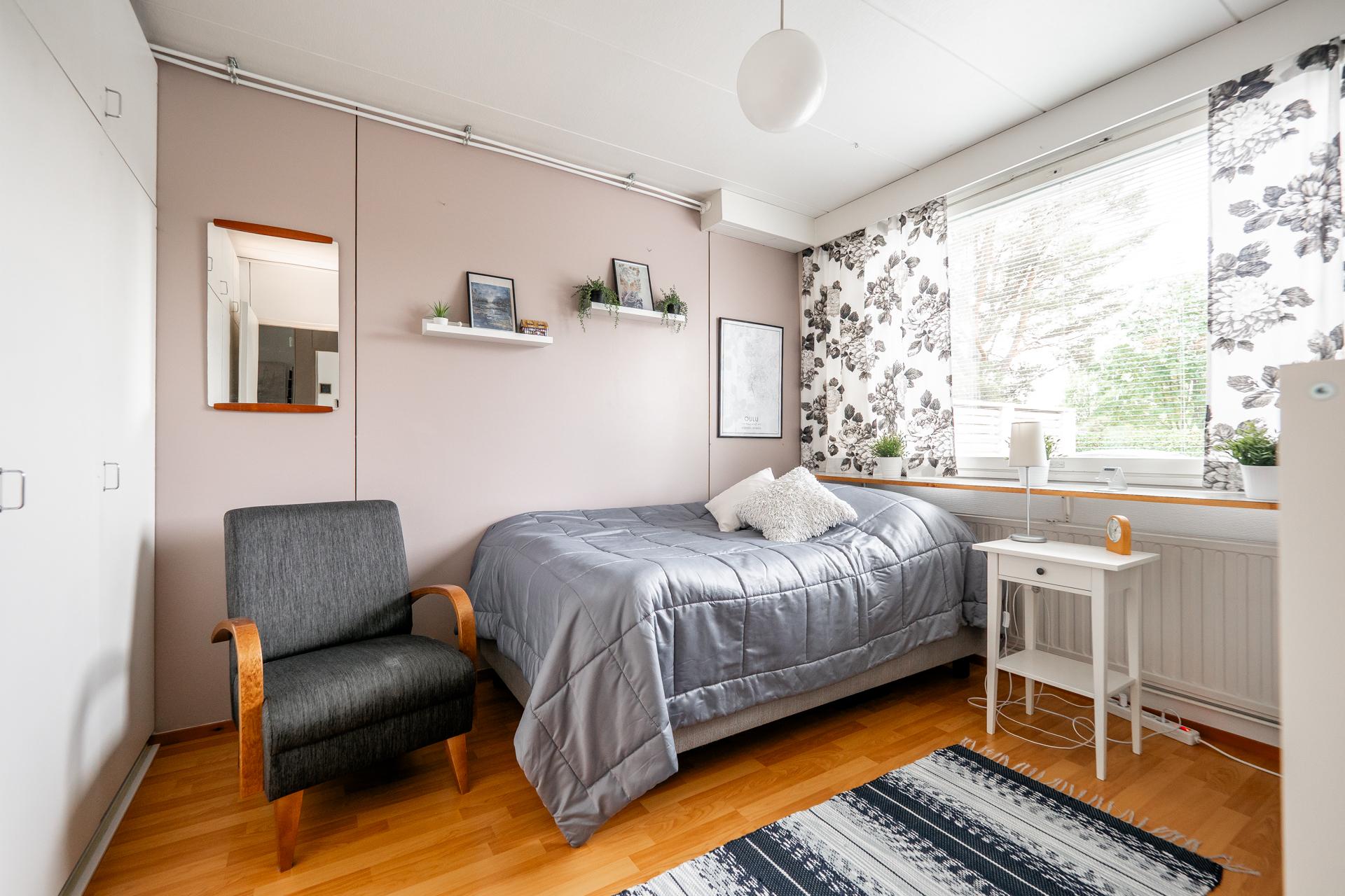 Emäpuuntie 74, Mustasuo, Oulu