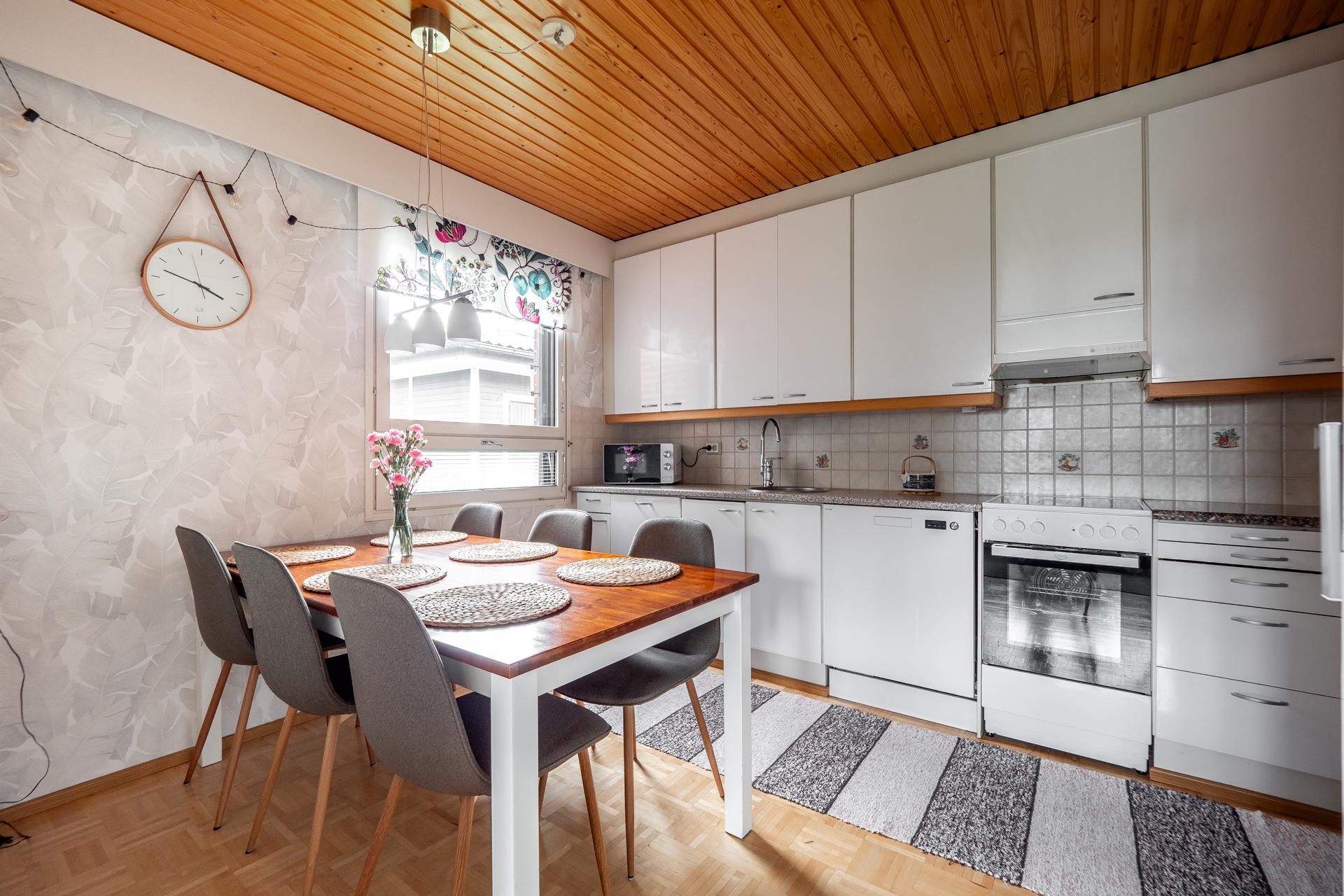 Merituulentie 3, Oulunsalo, Oulu