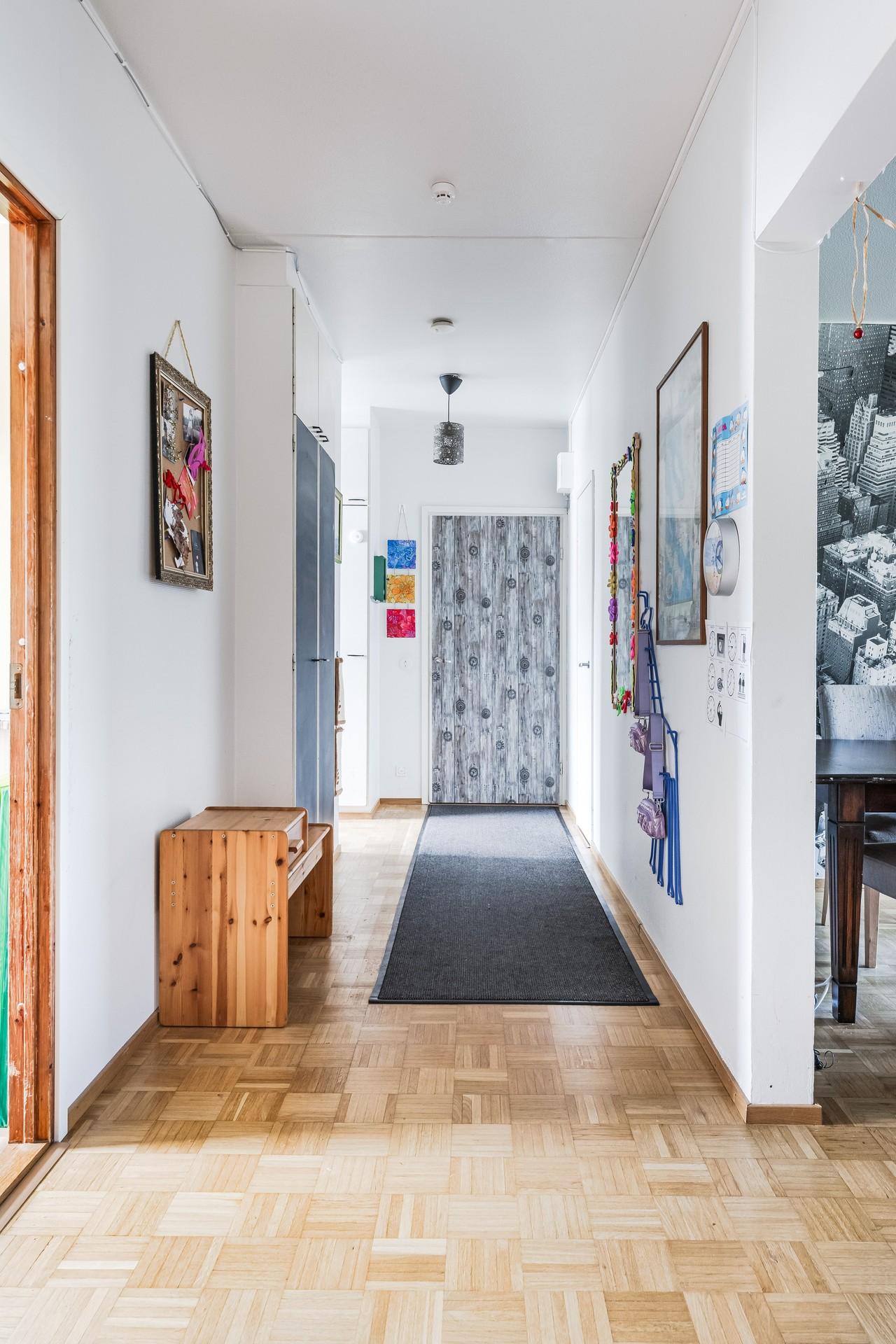 Haltiantie 8, Louhela, Vantaa