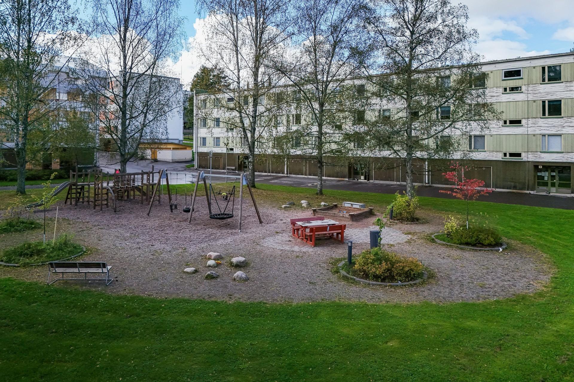 Haltiantie 8, Louhela, Vantaa