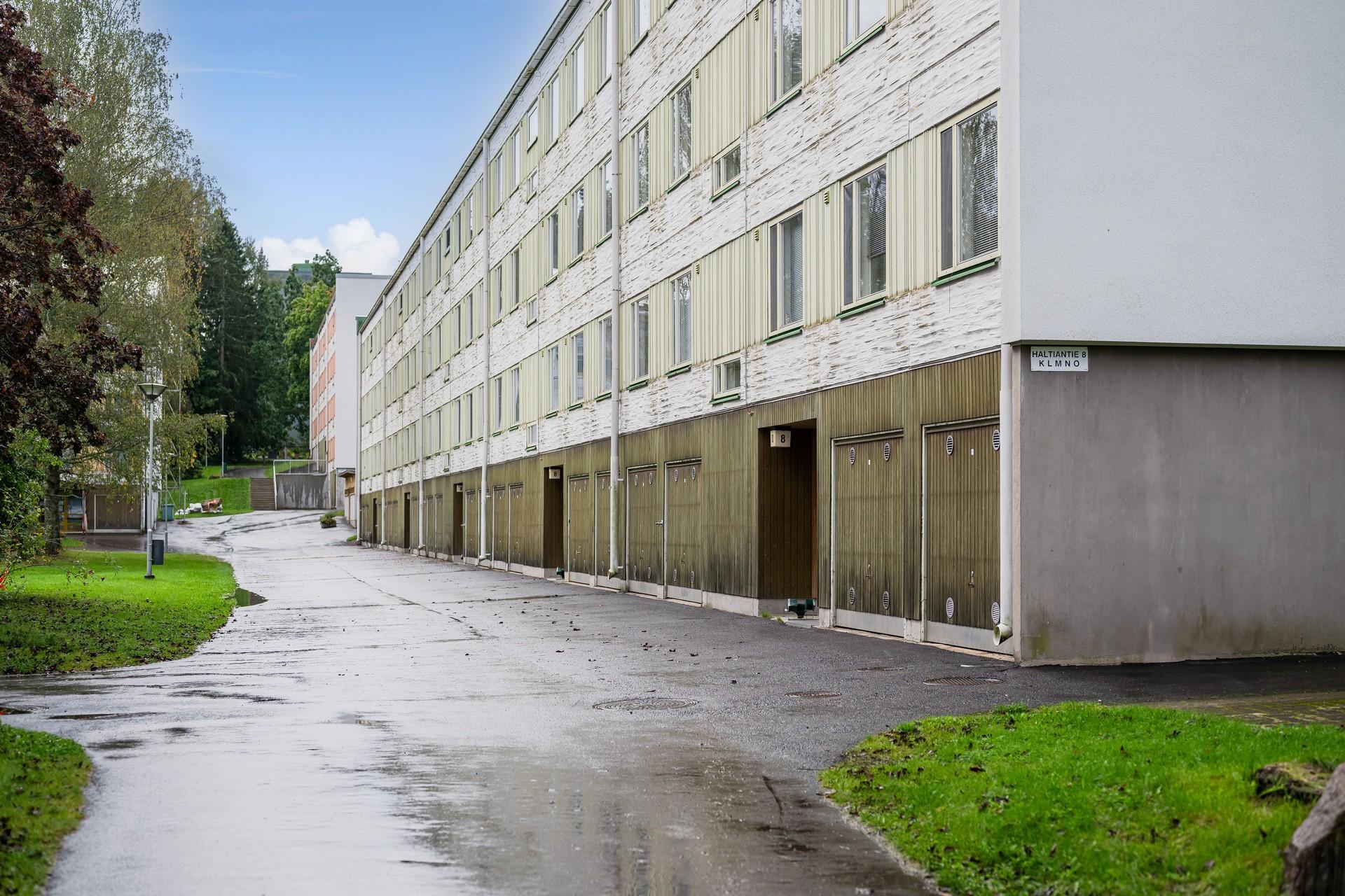 Haltiantie 8, Louhela, Vantaa