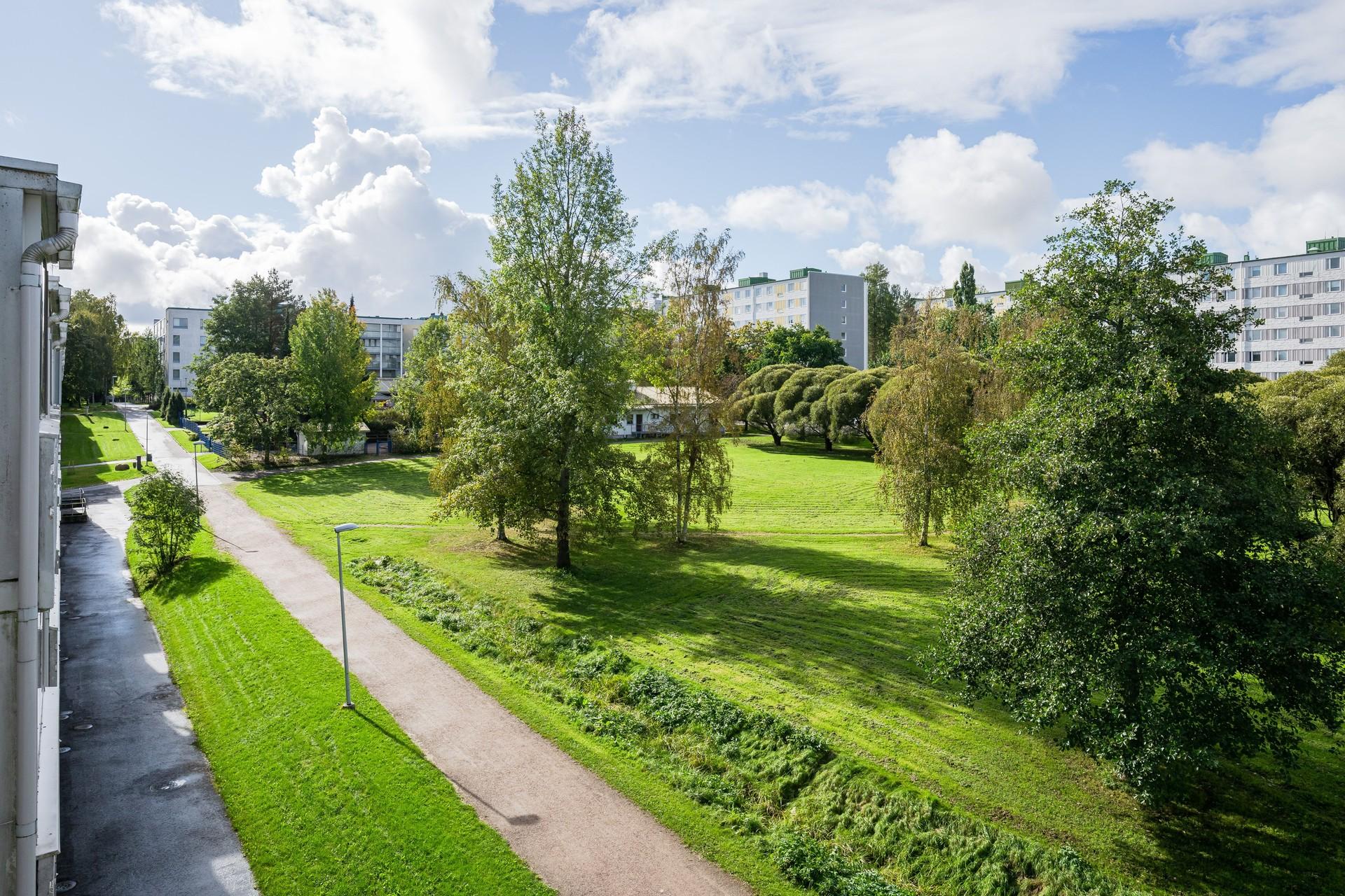 Haltiantie 8, Louhela, Vantaa