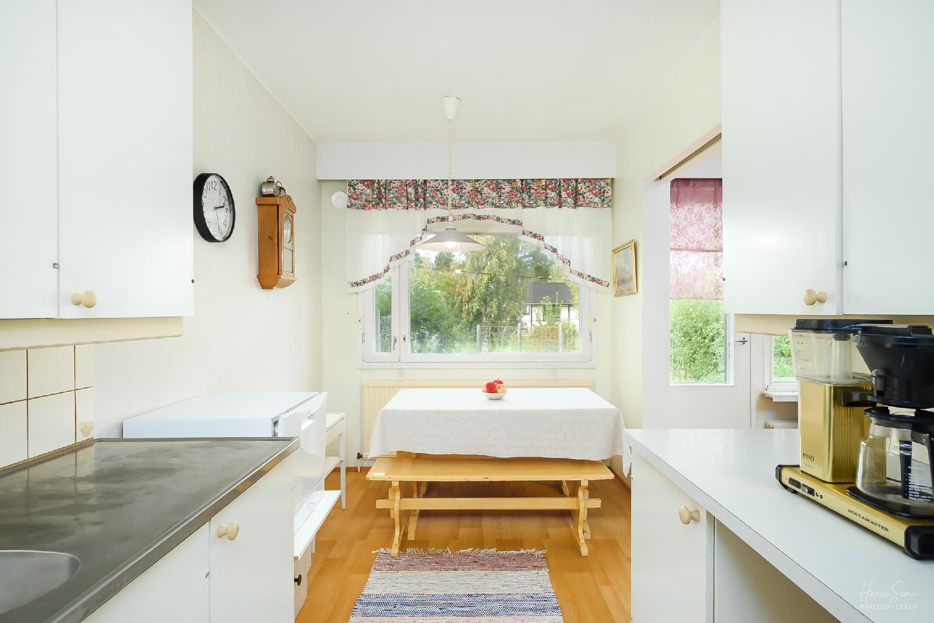 Apulintie 11, Vuorenkallio, Kalajoki