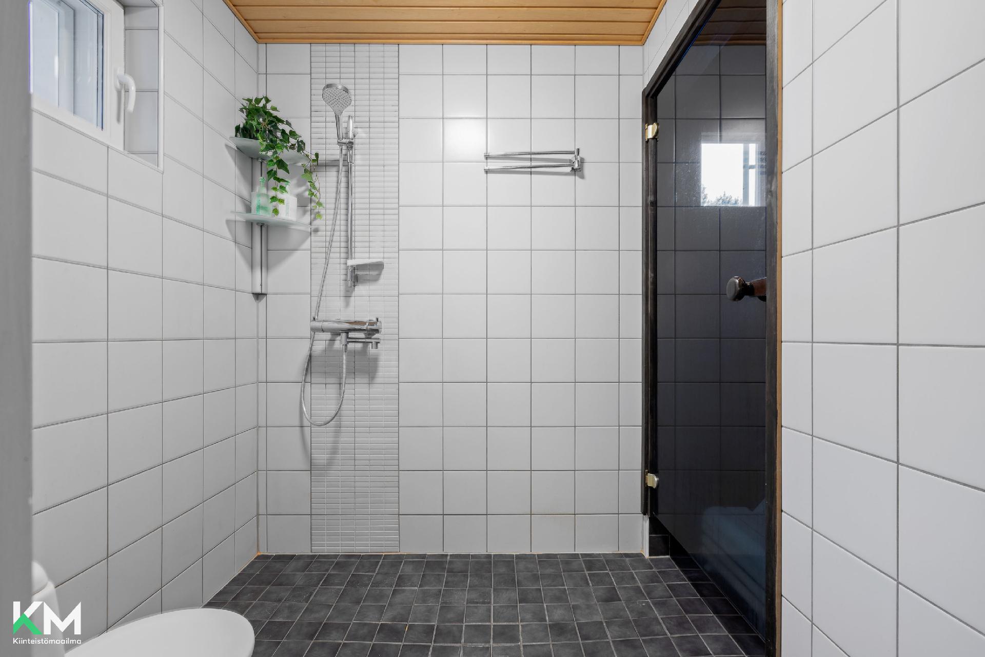 Roopentie 21, Herrala, Hollola