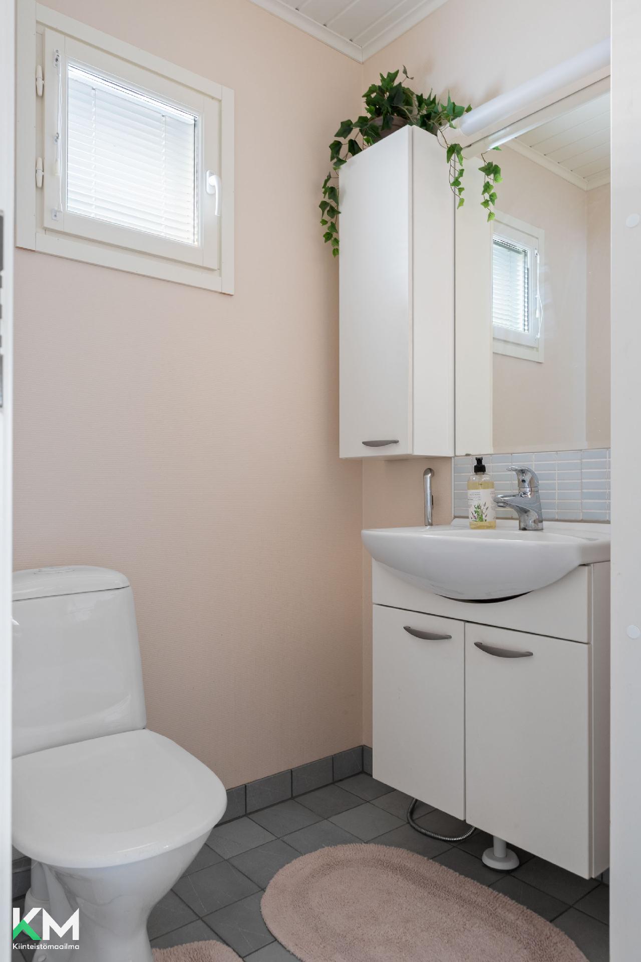 Roopentie 21, Herrala, Hollola