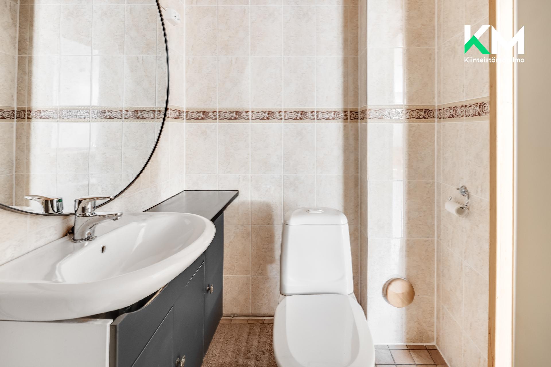 Kuusimäentie 13, Kuninkaanmäki, Vantaa