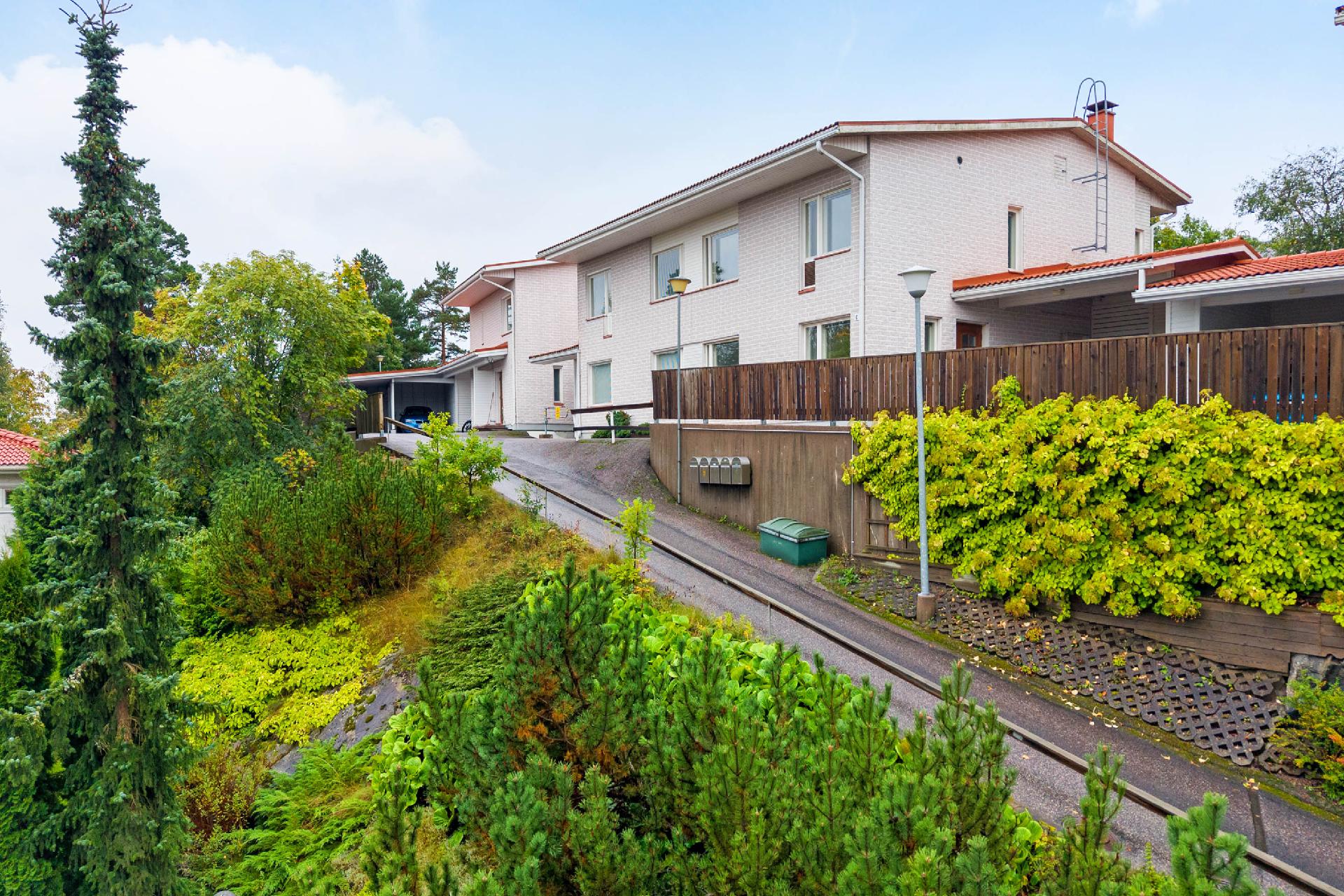 Mankkaanrinne 8, Mankkaa, Espoo