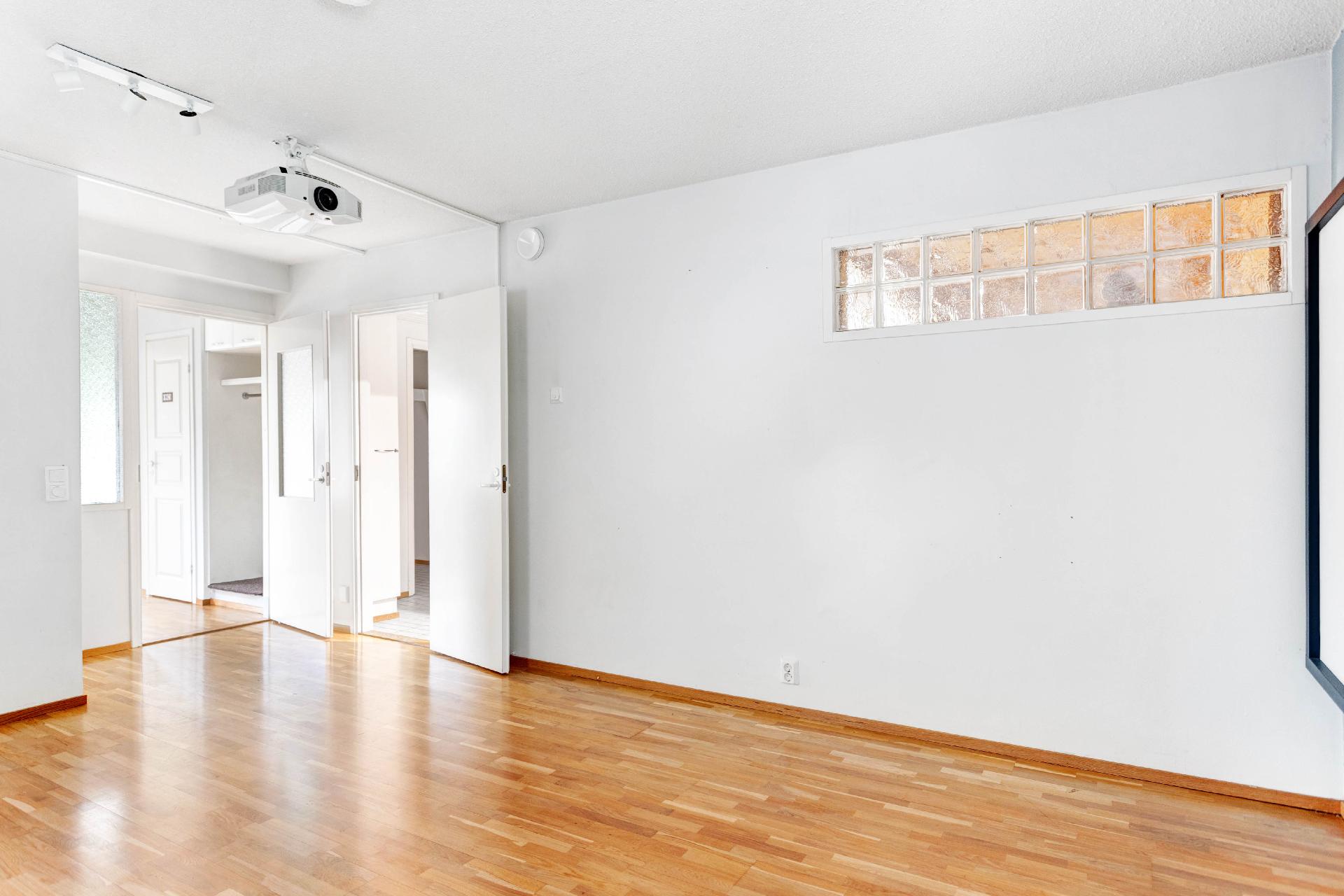 Mankkaanrinne 8, Mankkaa, Espoo