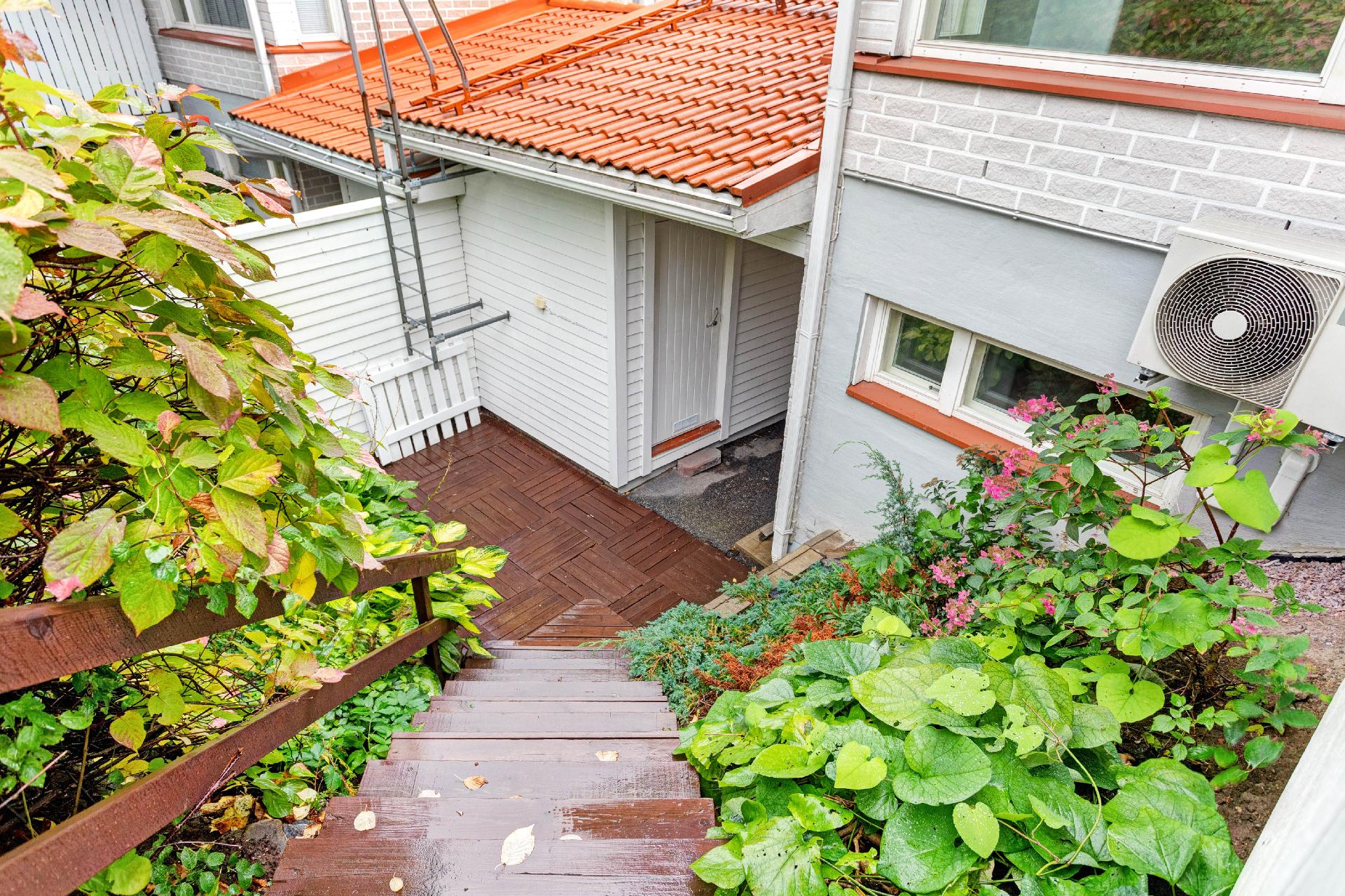 Mankkaanrinne 8, Mankkaa, Espoo