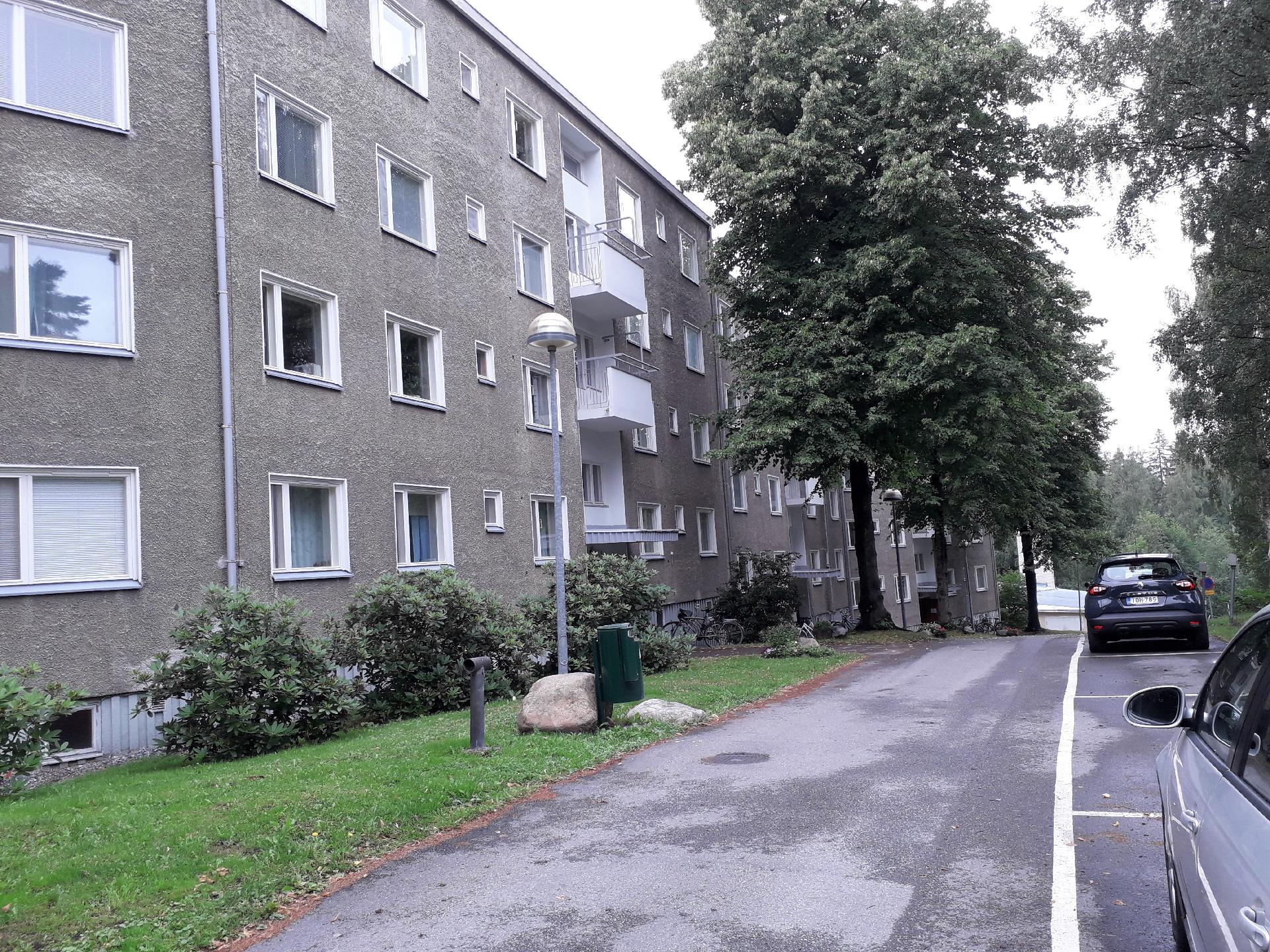 Porintie 9, Munkkivuori, Helsinki