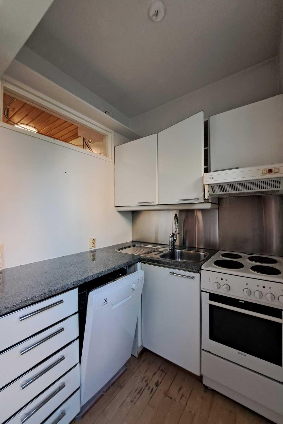 Porintie 9, Munkkivuori, Helsinki