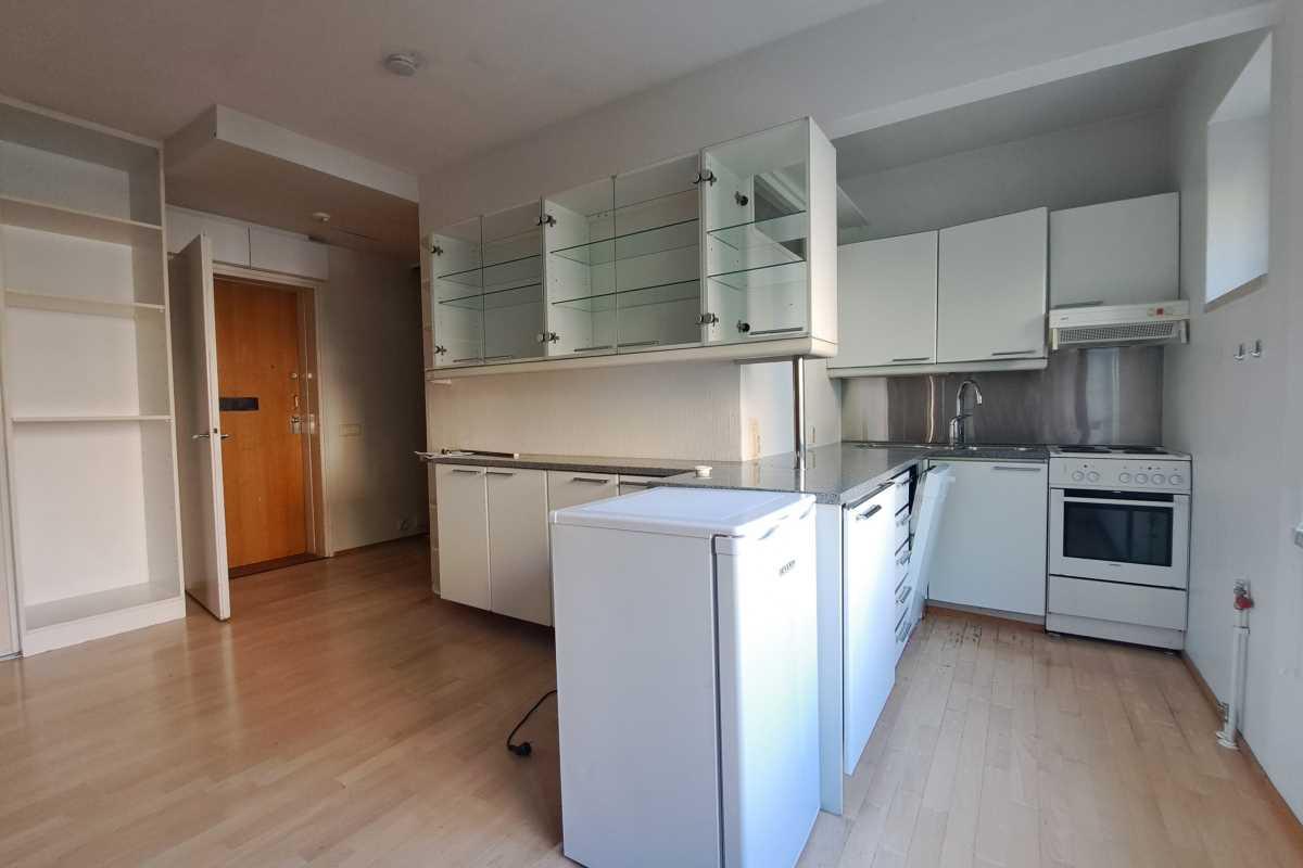 Porintie 9, Munkkivuori, Helsinki