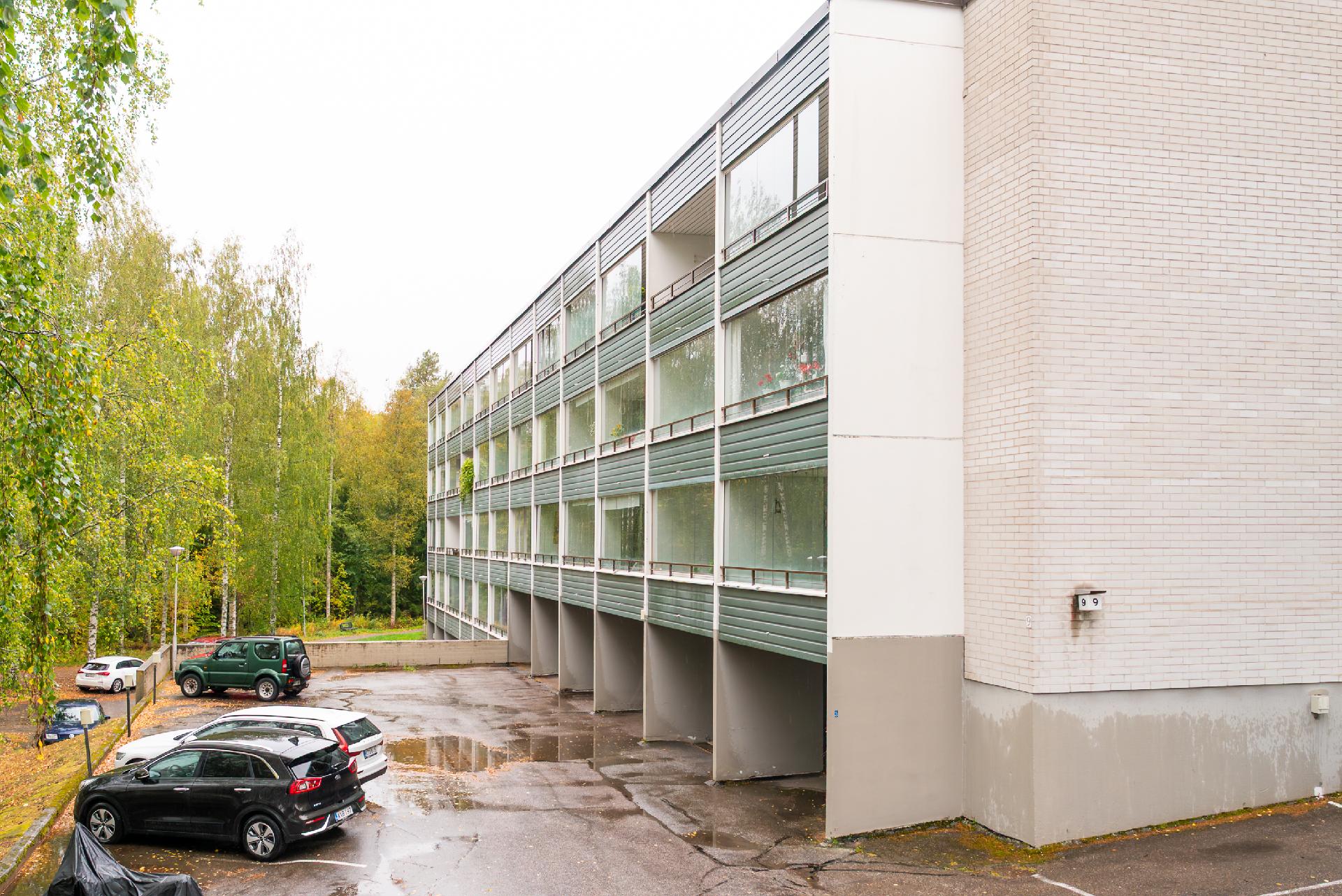 julkisivua