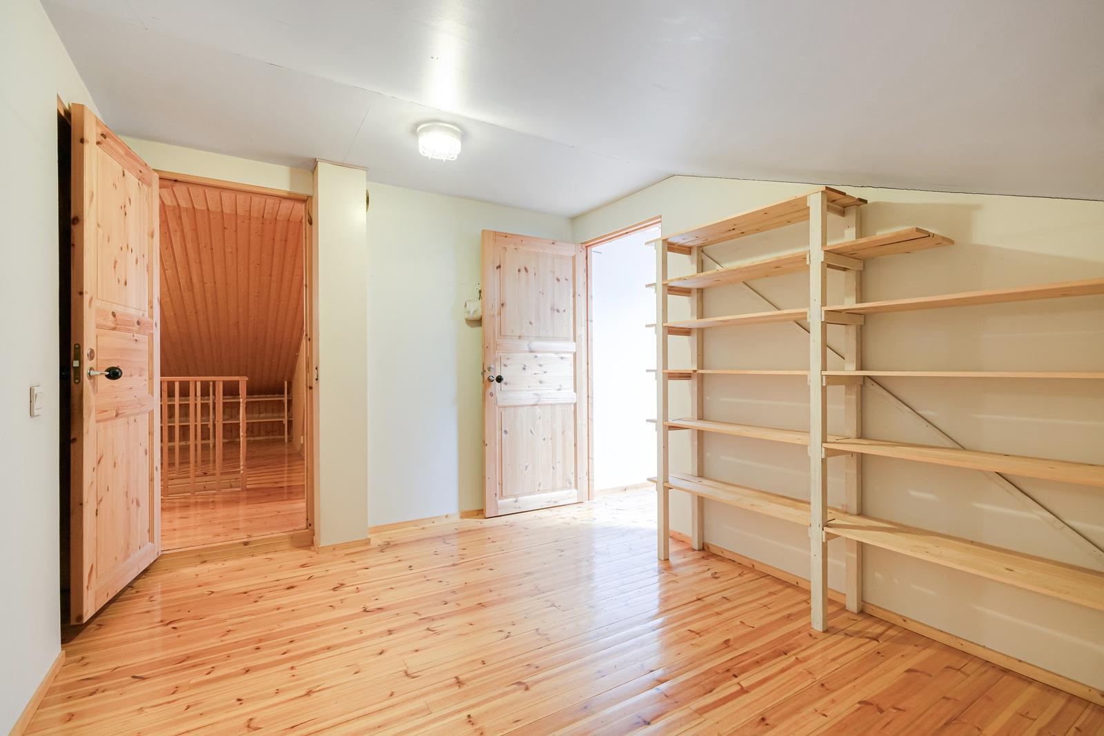 Kirvestie 32, Heikinlaakso, Helsinki