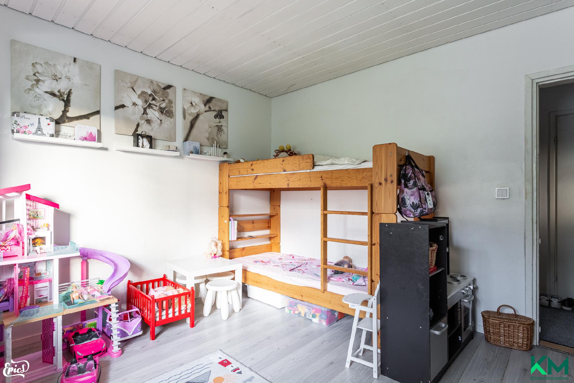 Käpytie 4, Lastenlinna, Pälkäne