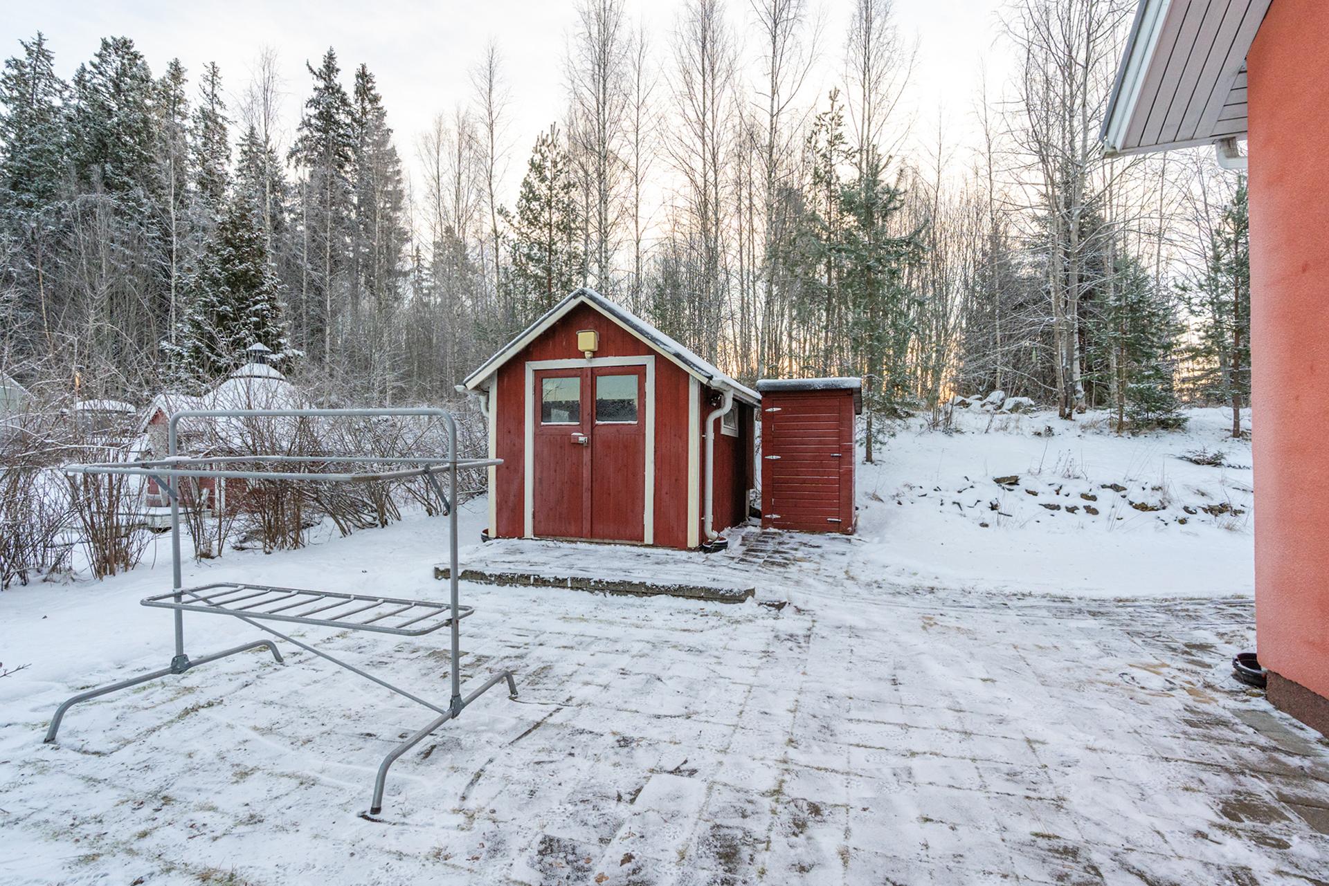 Puutarhavaja/varasto