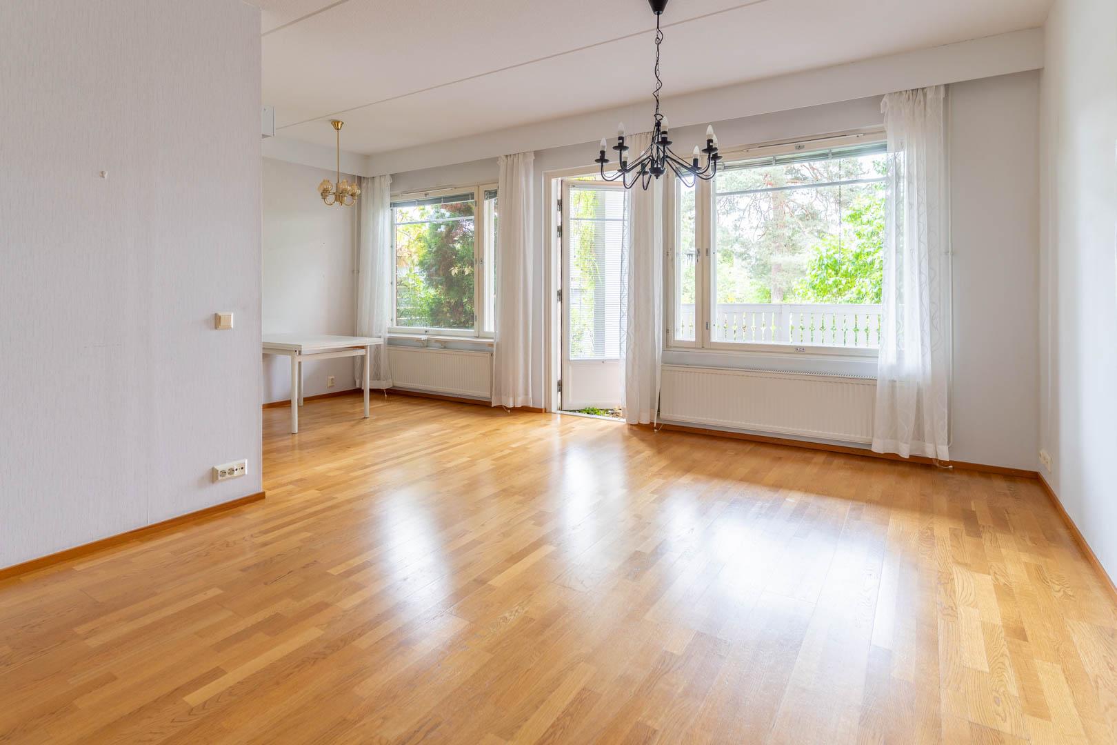 Karhumäenkuja 1, Nummela, Vihti