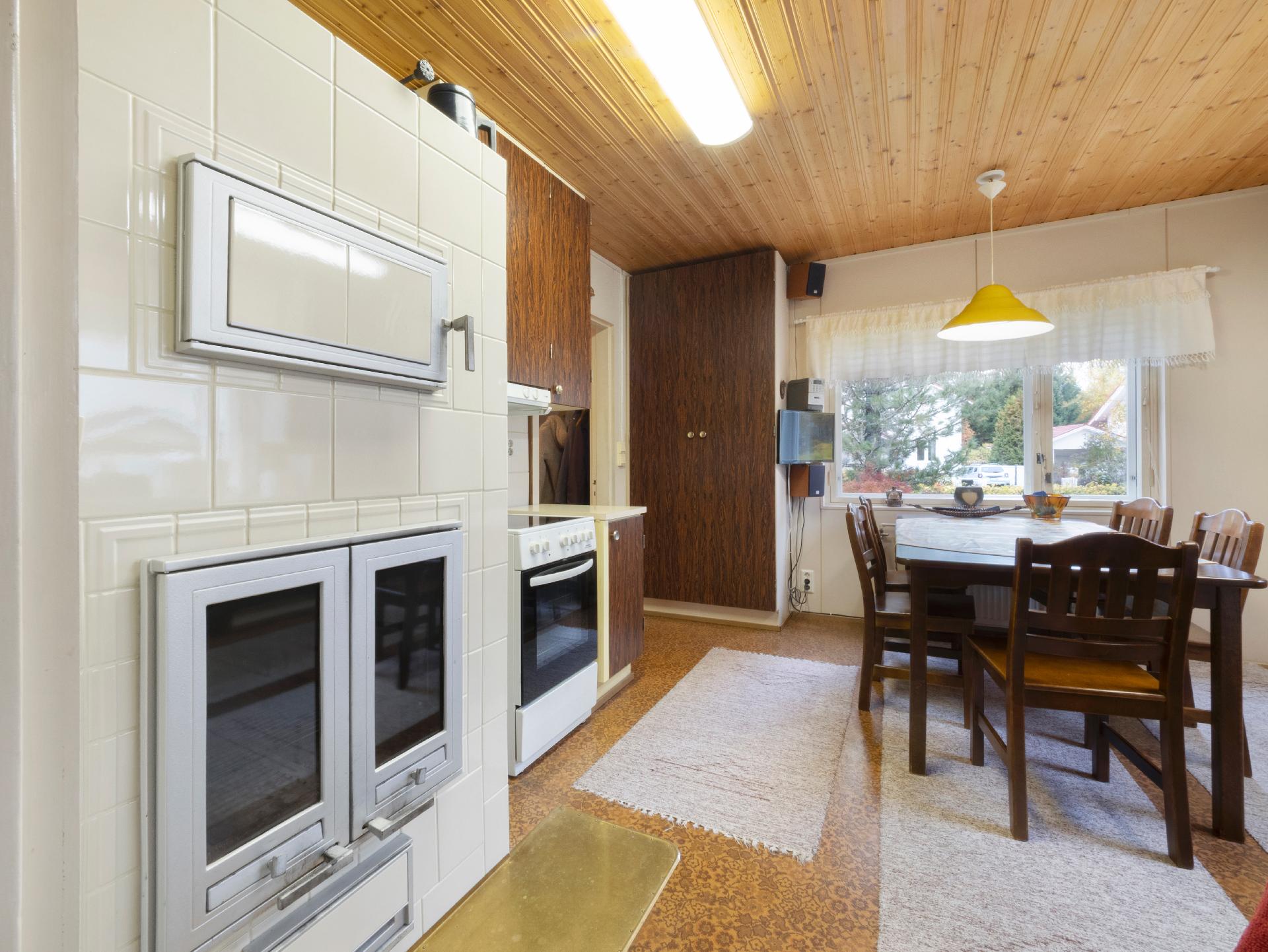 Matarakatu 6, Kanervala, Joensuu