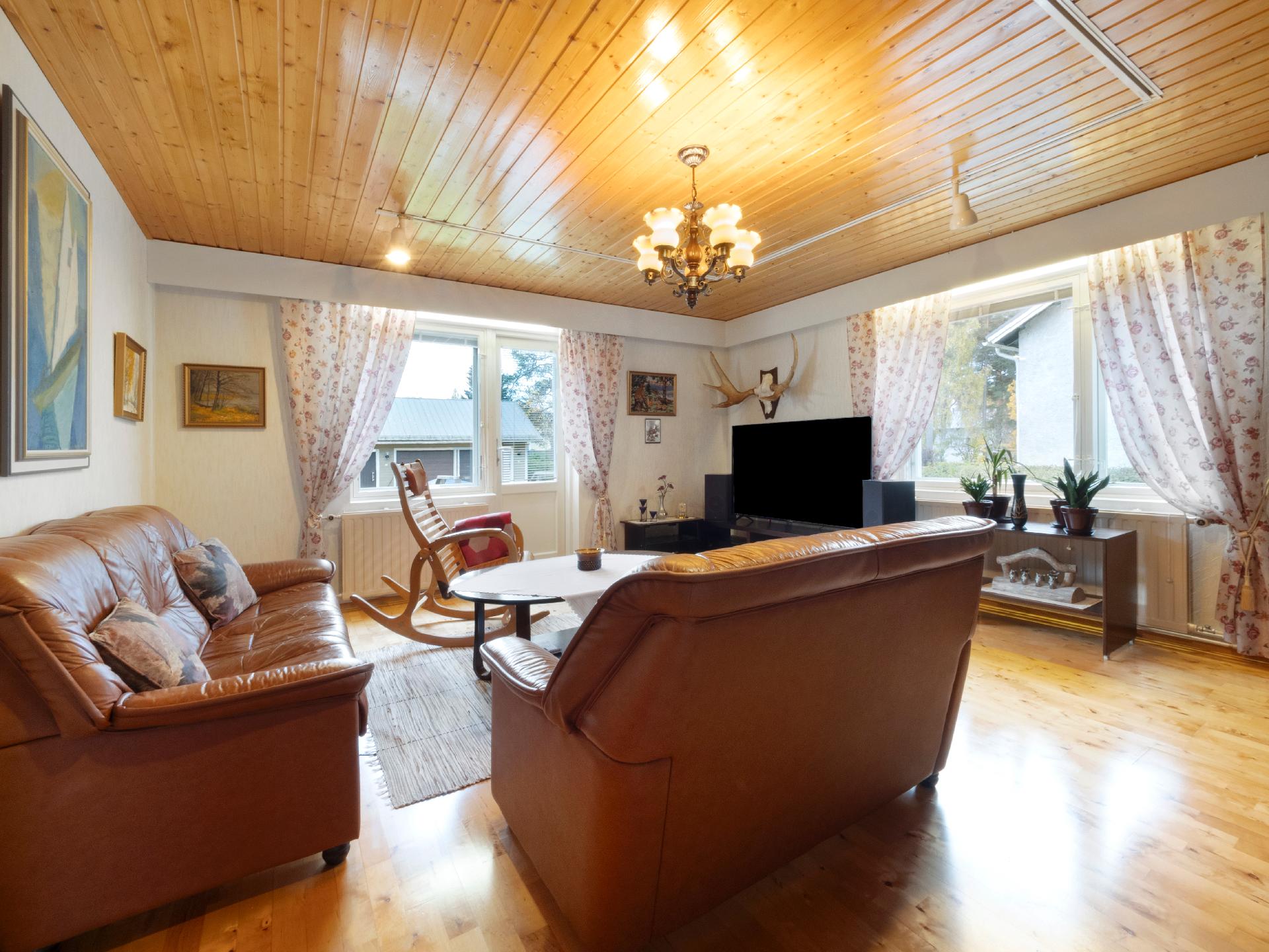 Matarakatu 6, Kanervala, Joensuu