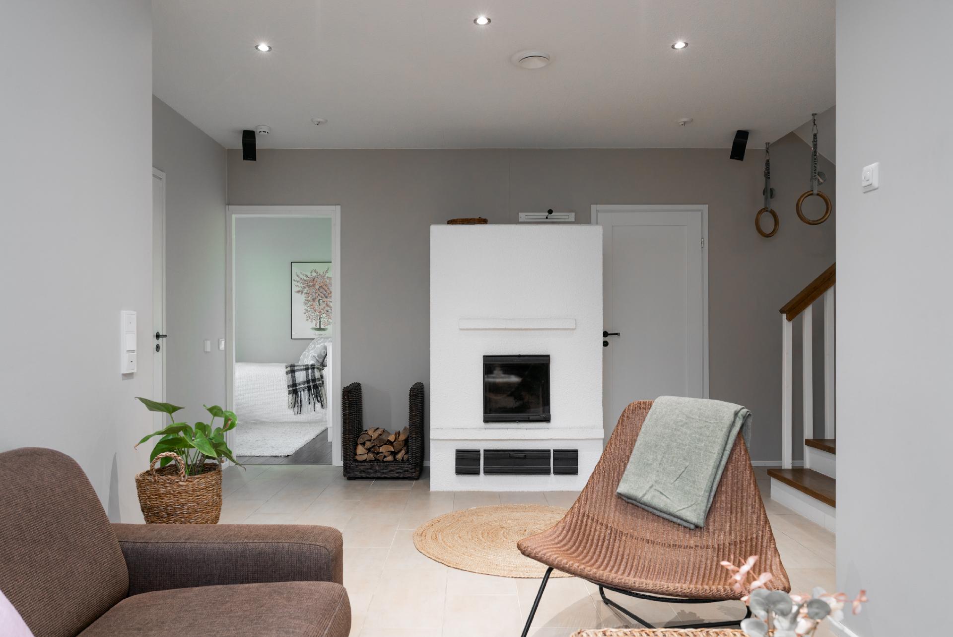 Takkahuone alakerrassa