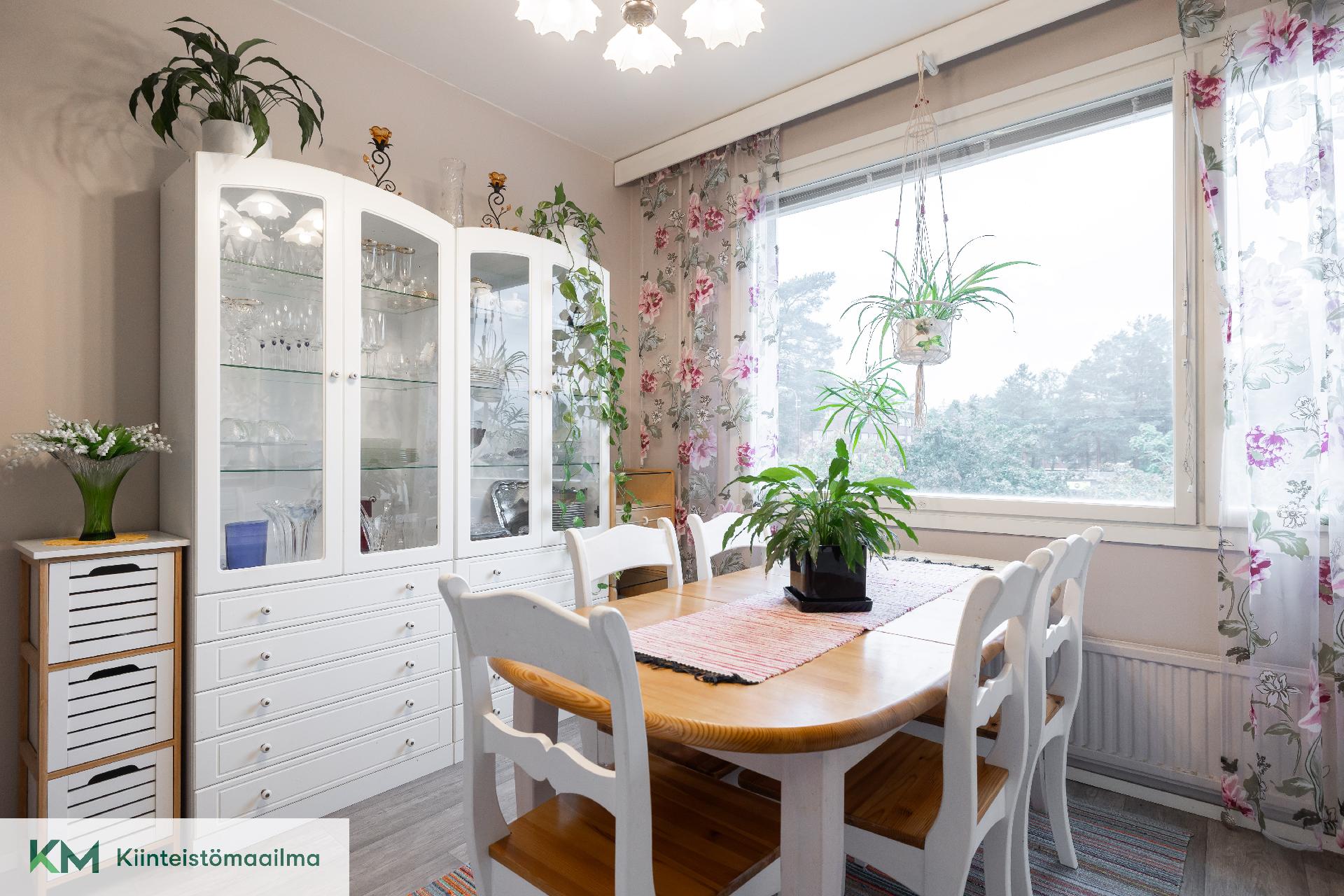 Haltijantie 1, Karhuvuori, Kotka