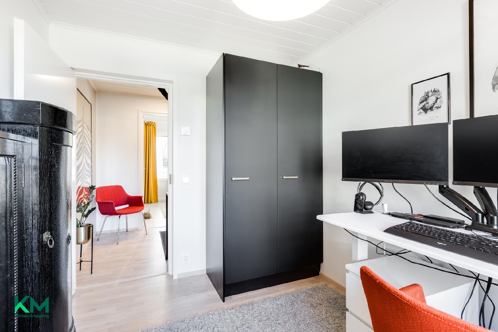 Marssilaulu 5, Hiukkavaara, Oulu