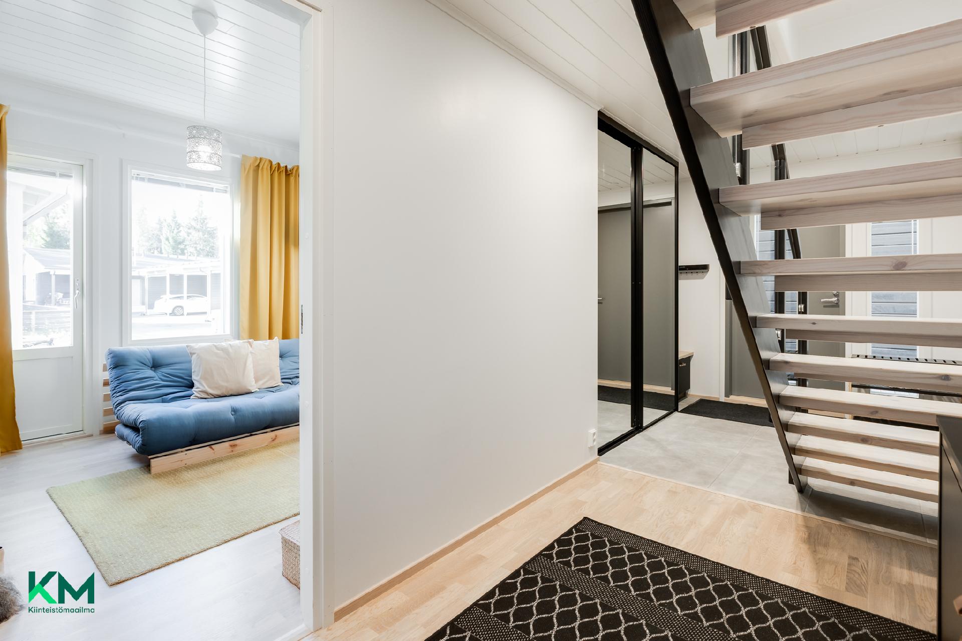 Marssilaulu 5, Hiukkavaara, Oulu