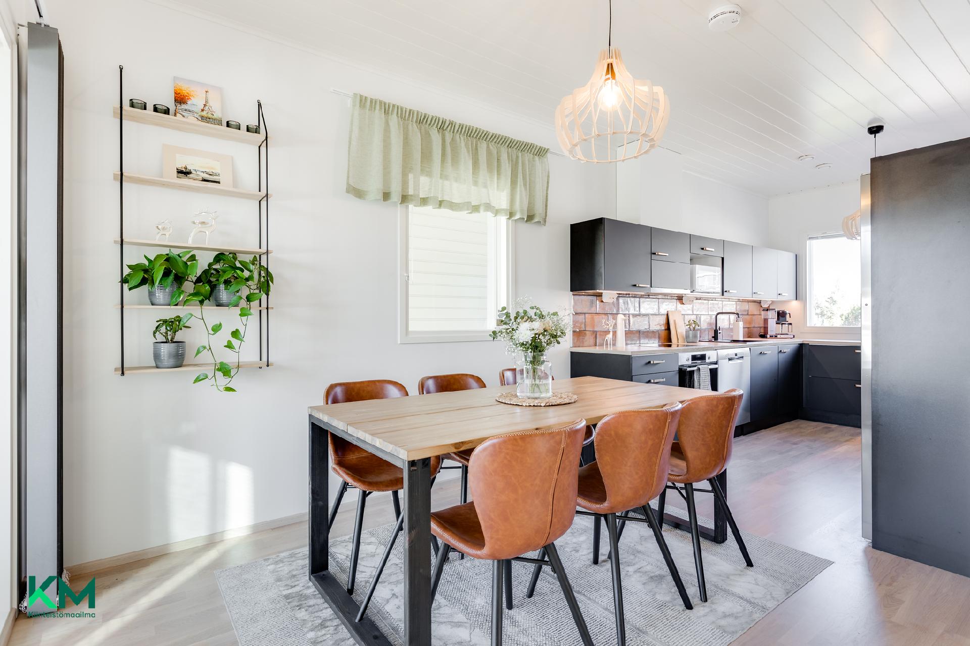 Marssilaulu 5, Hiukkavaara, Oulu