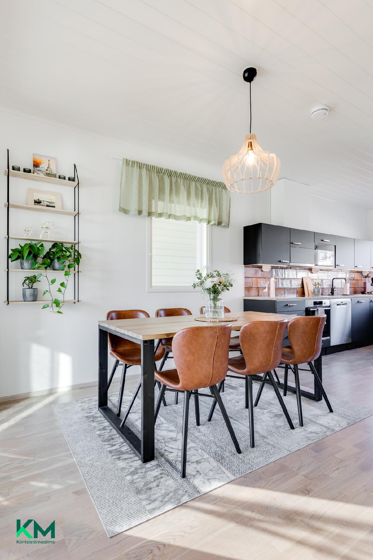 Marssilaulu 5, Hiukkavaara, Oulu