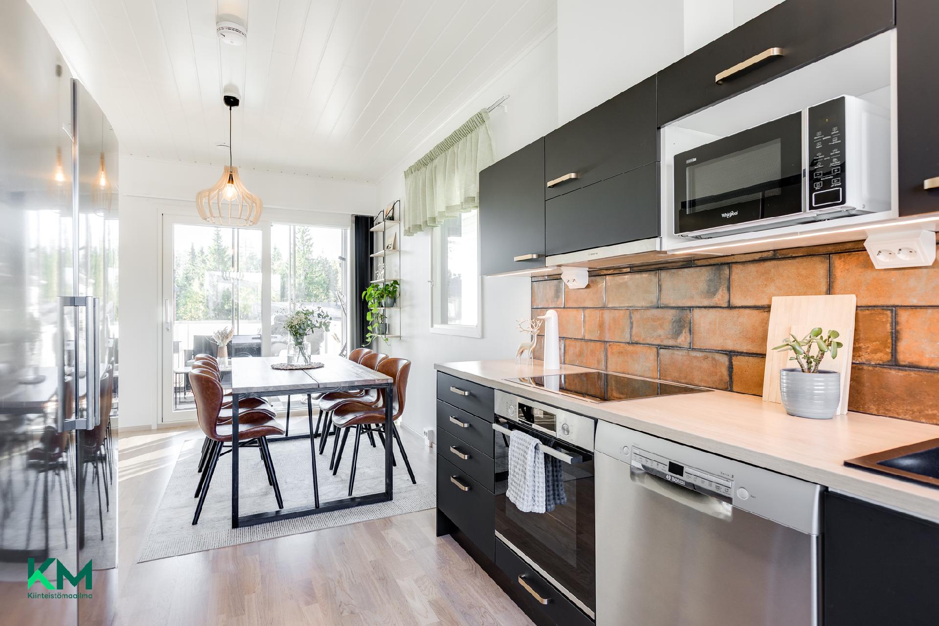 Marssilaulu 5, Hiukkavaara, Oulu