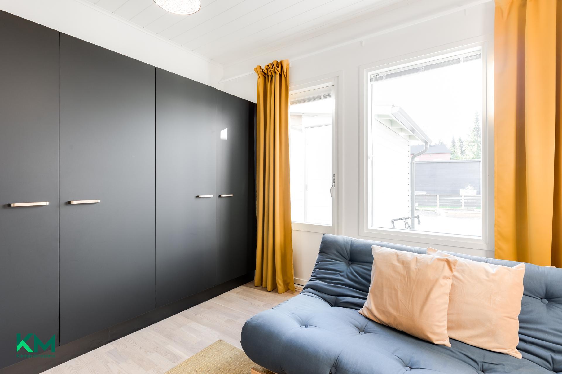 Marssilaulu 5, Hiukkavaara, Oulu