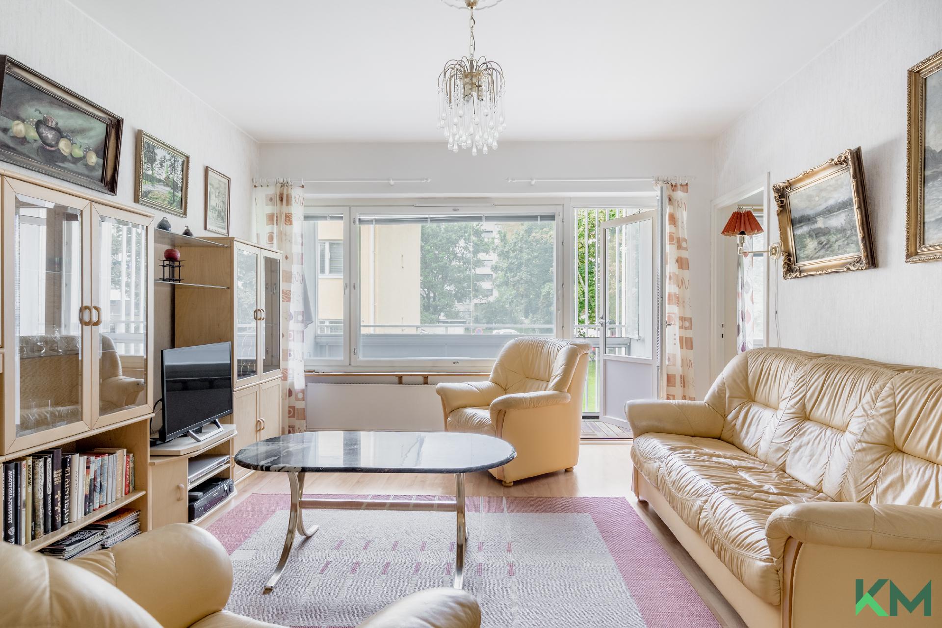 Kuusistonlinnantie 1, Vartiokylä, Helsinki