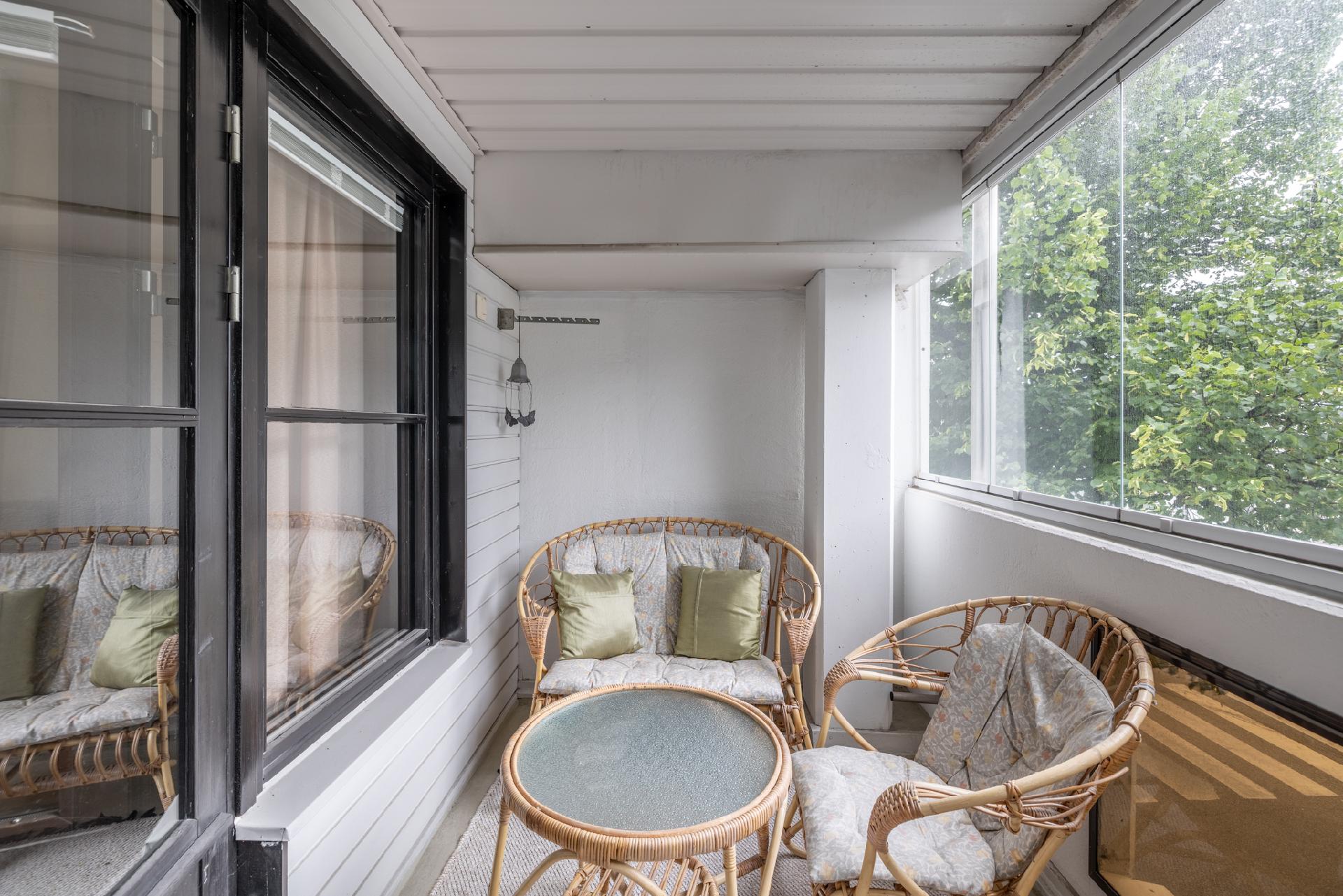 Tilavaja suojaisa parveke