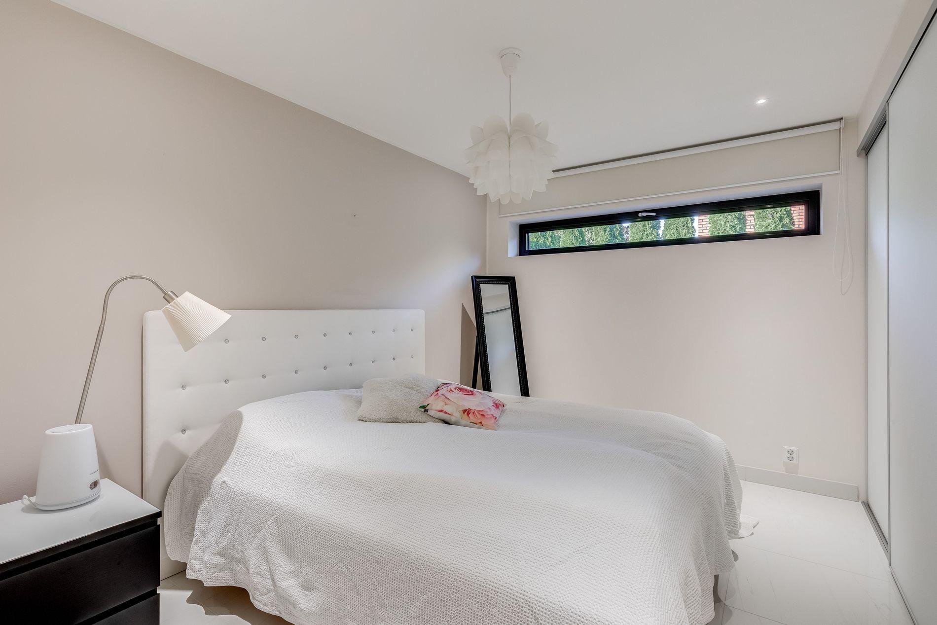 Osuuskunnantie 46, Länsi-Pakila, Helsinki