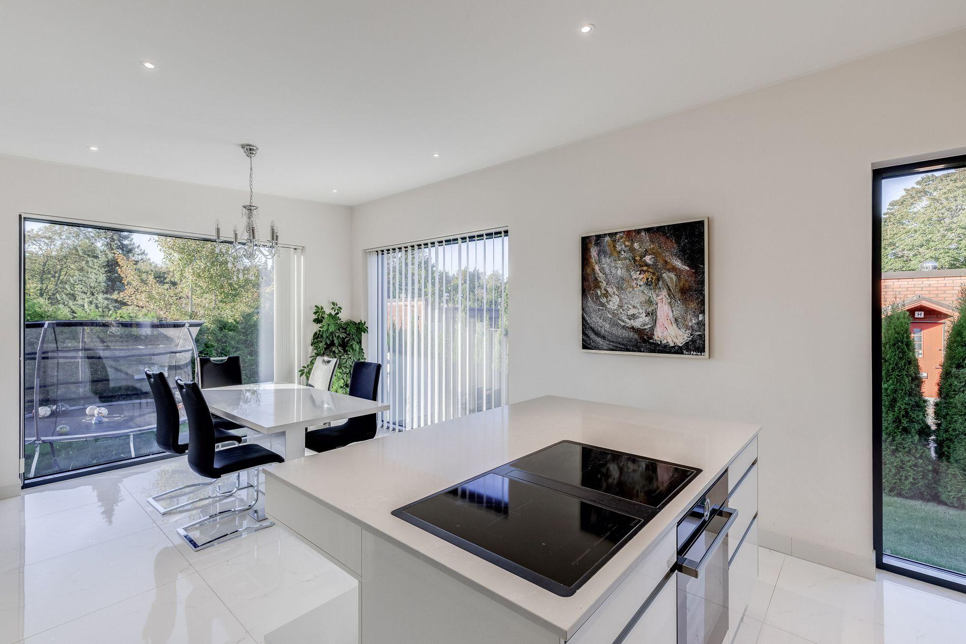 Osuuskunnantie 46, Länsi-Pakila, Helsinki