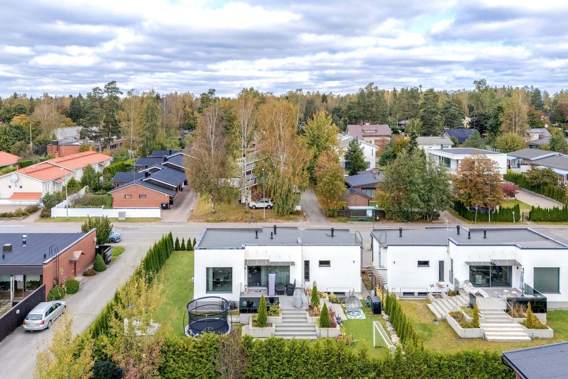 Osuuskunnantie 46, Länsi-Pakila, Helsinki