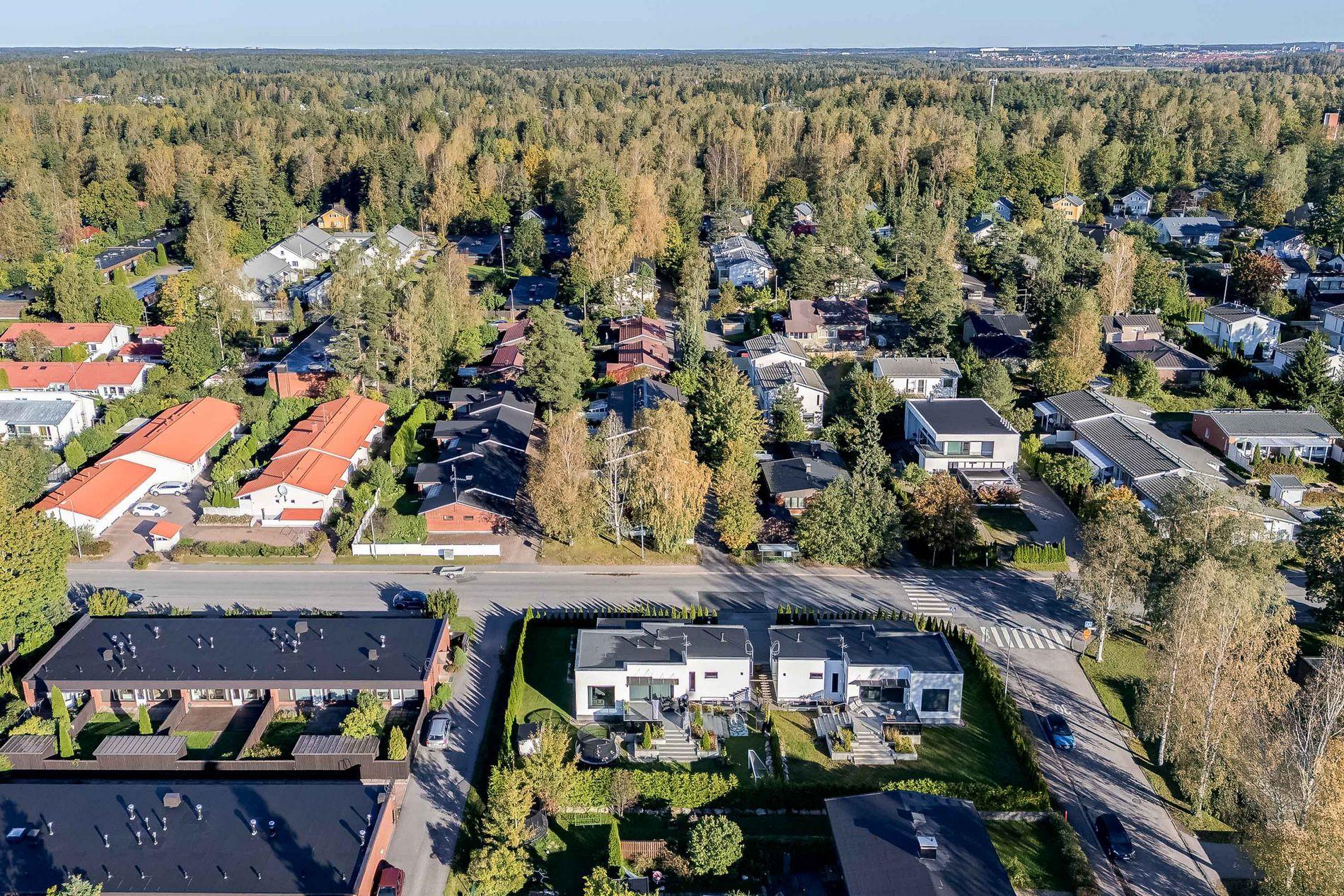 Osuuskunnantie 46, Länsi-Pakila, Helsinki