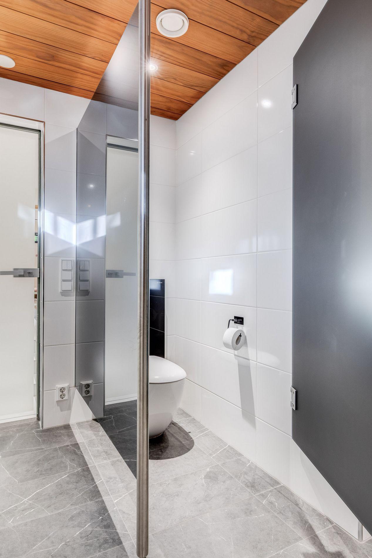 Osuuskunnantie 46, Länsi-Pakila, Helsinki