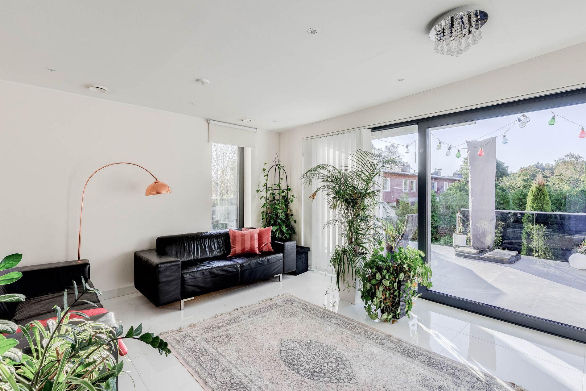 Osuuskunnantie 46, Länsi-Pakila, Helsinki