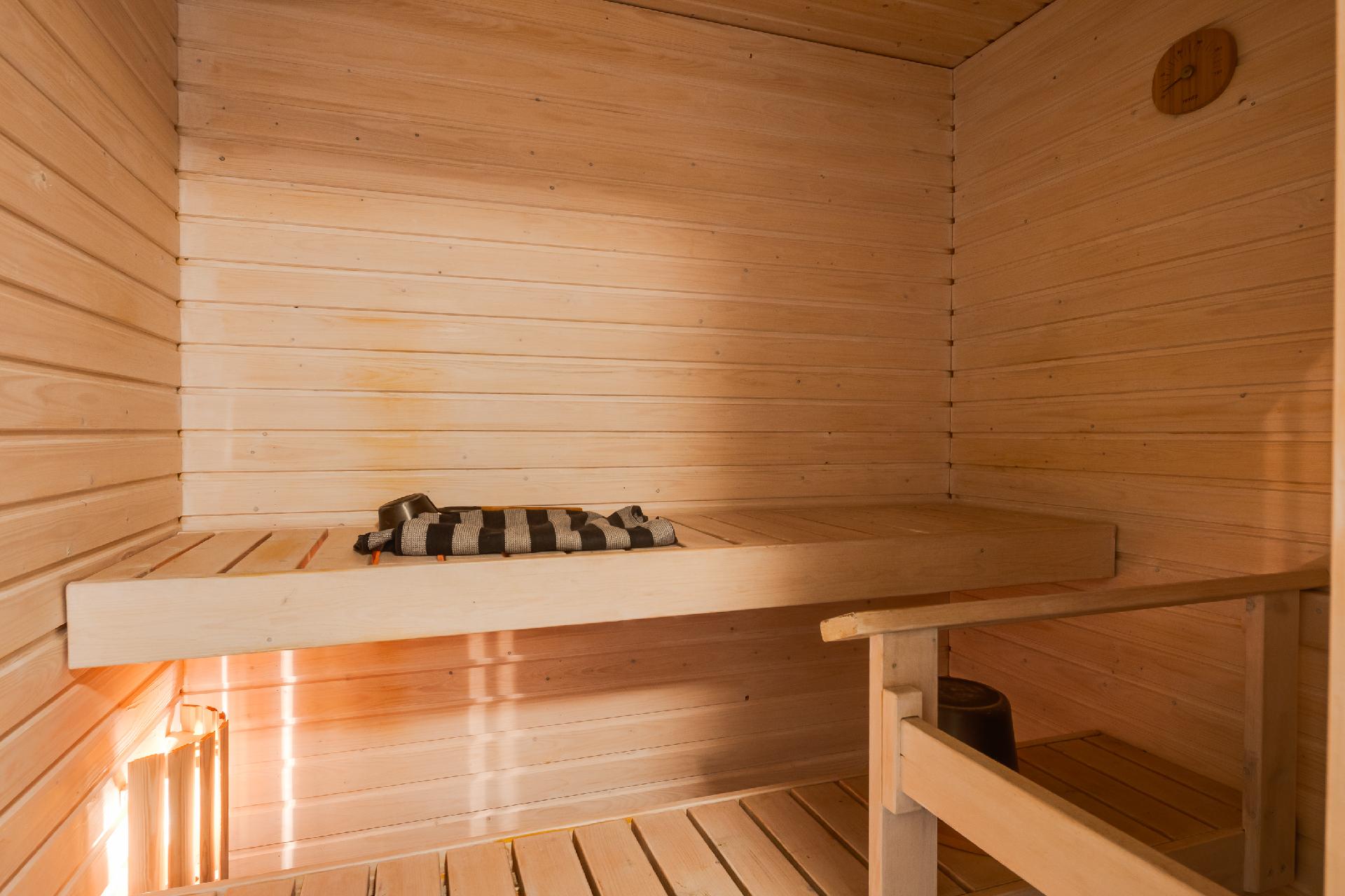 Kallioimarteenrinne 1, Simonsilta, Vantaa