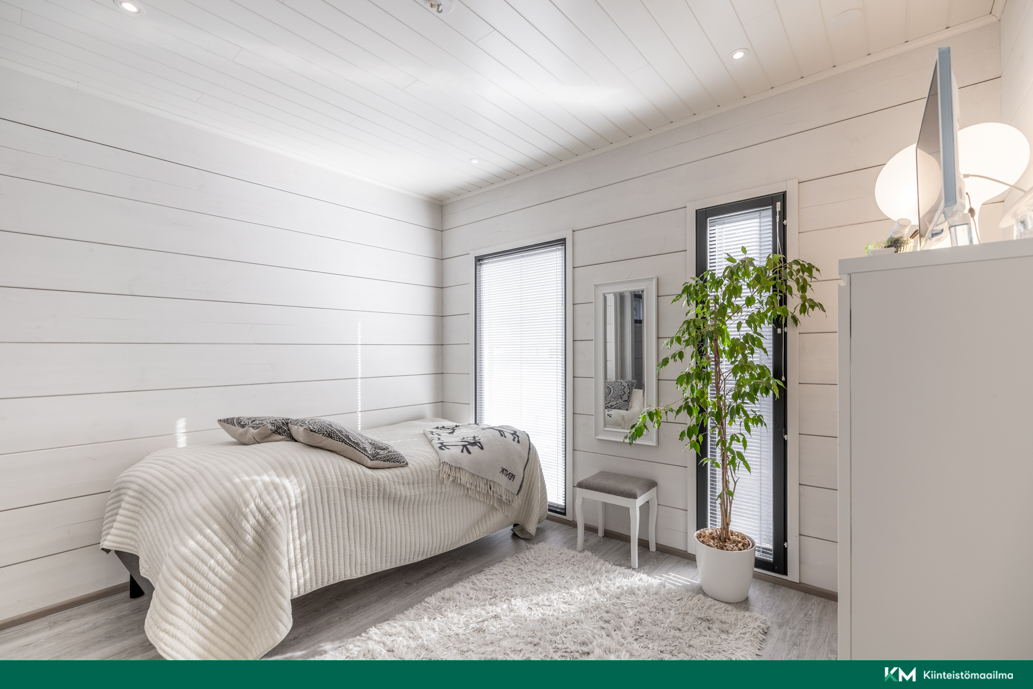 Alakerran makuuhuone