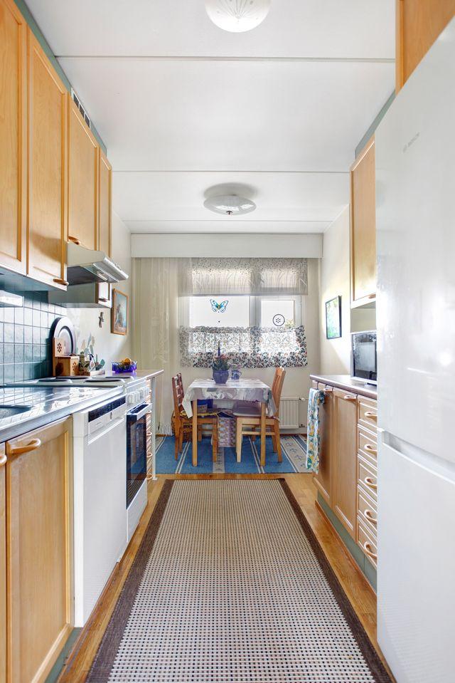 Puustellintie 4, Malminkartano, Helsinki