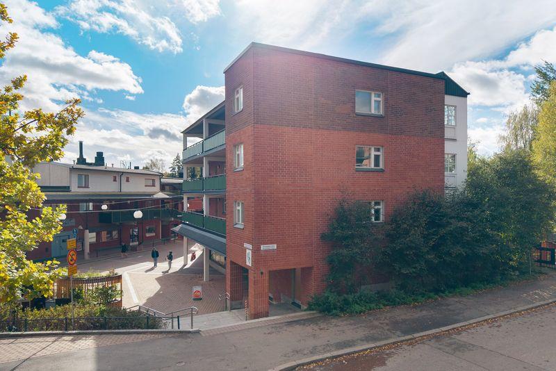 Puustellintie 4, Malminkartano, Helsinki