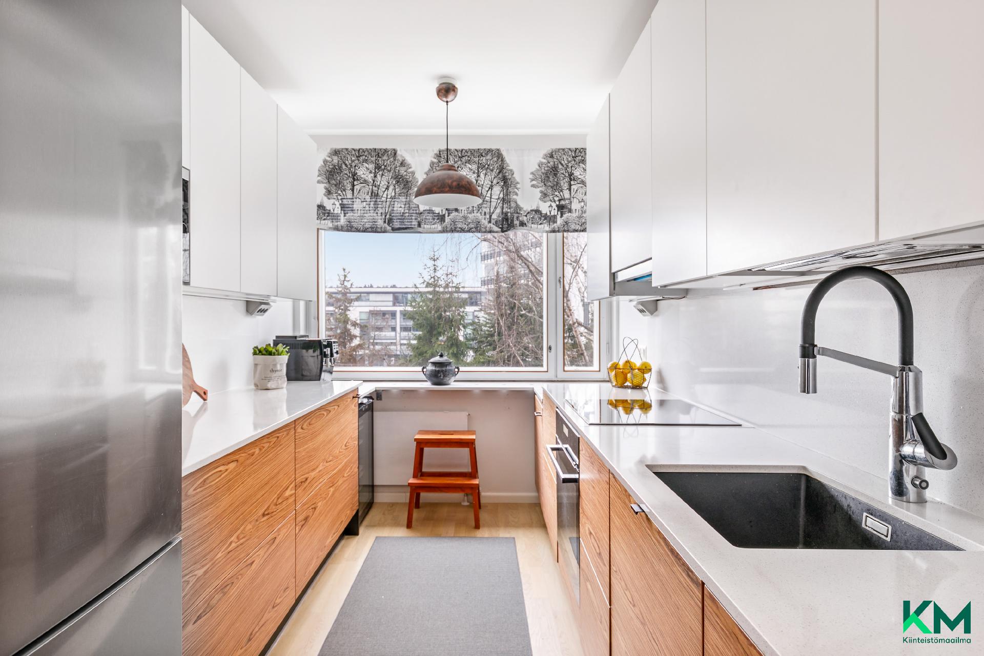 Hiljattain uusittu raikas keittiö - Det fräscha köket är nyligen förnyat