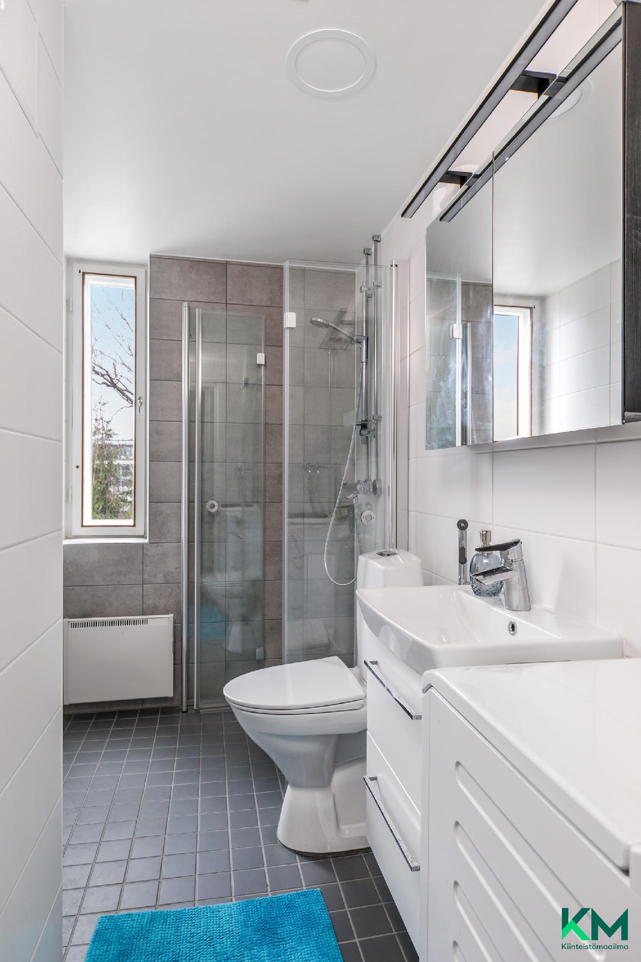 Kylpyhuone on uusittu linja-saneerauksen yhteydessä 2023 - Badrummet är förnyat i samband med linjesaneringen 2023 